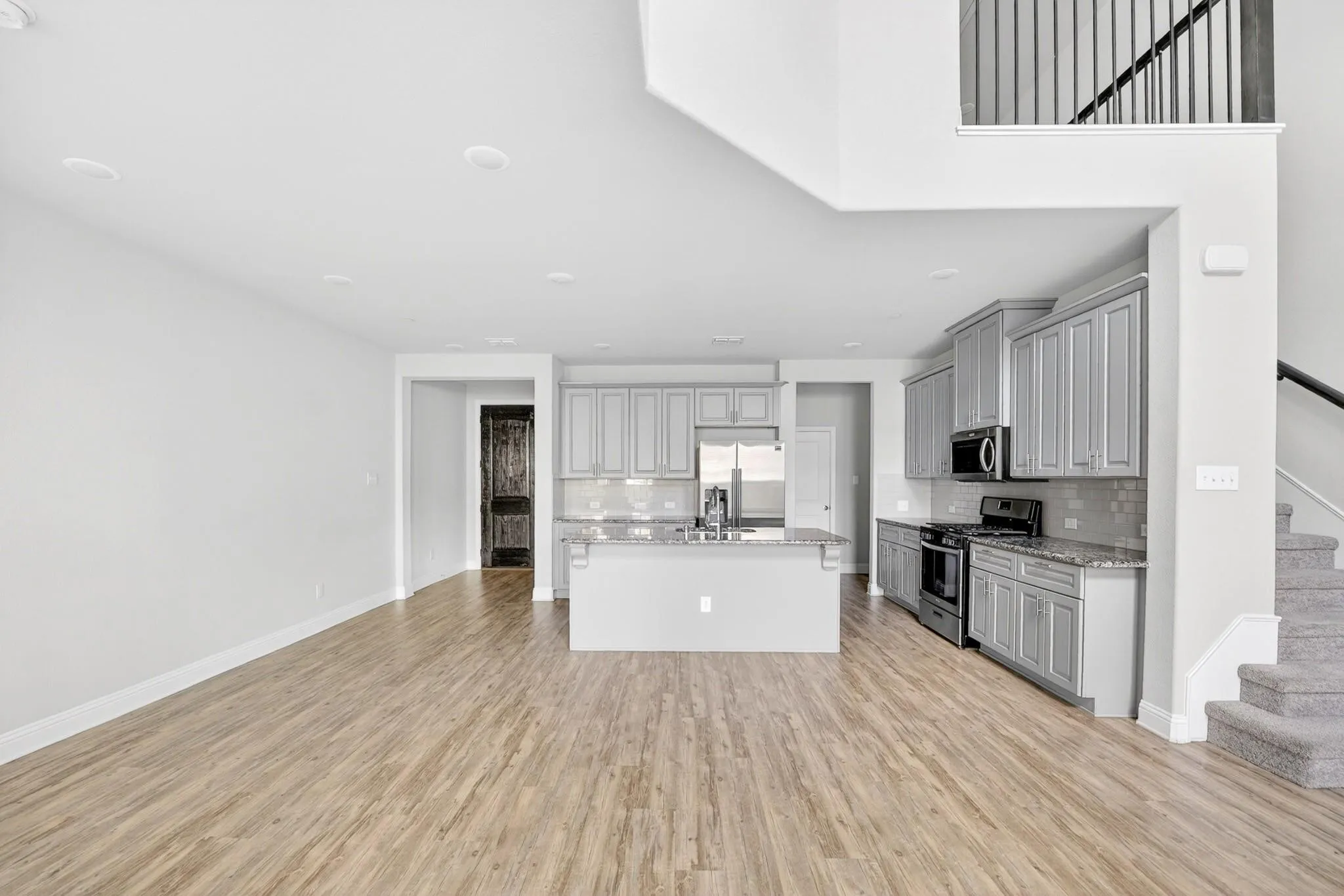 Townhouse For Rent in Collin County , 6428 Hermosa Drive, Plano, Texas 75024, 3 Bedroom, 3 Bathroom, 2 Garage spaces, 1,767 Sqft, built in 2018, mls#21409528, Real Estate Agent in Plano, Homes For Rent in Collin county, Homes For Rent in Plano, Realtor in Plano Texas, Real Estate Brokerage Independent Realty Texas, Luminita Cordes Realtor