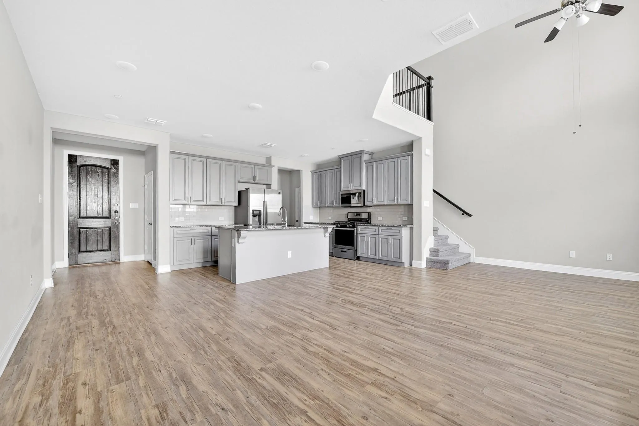 Townhouse For Rent in Collin County , 6428 Hermosa Drive, Plano, Texas 75024, 3 Bedroom, 3 Bathroom, 2 Garage spaces, 1,767 Sqft, built in 2018, mls#21409528, Real Estate Agent in Plano, Homes For Rent in Collin county, Homes For Rent in Plano, Realtor in Plano Texas, Real Estate Brokerage Independent Realty Texas, Luminita Cordes Realtor