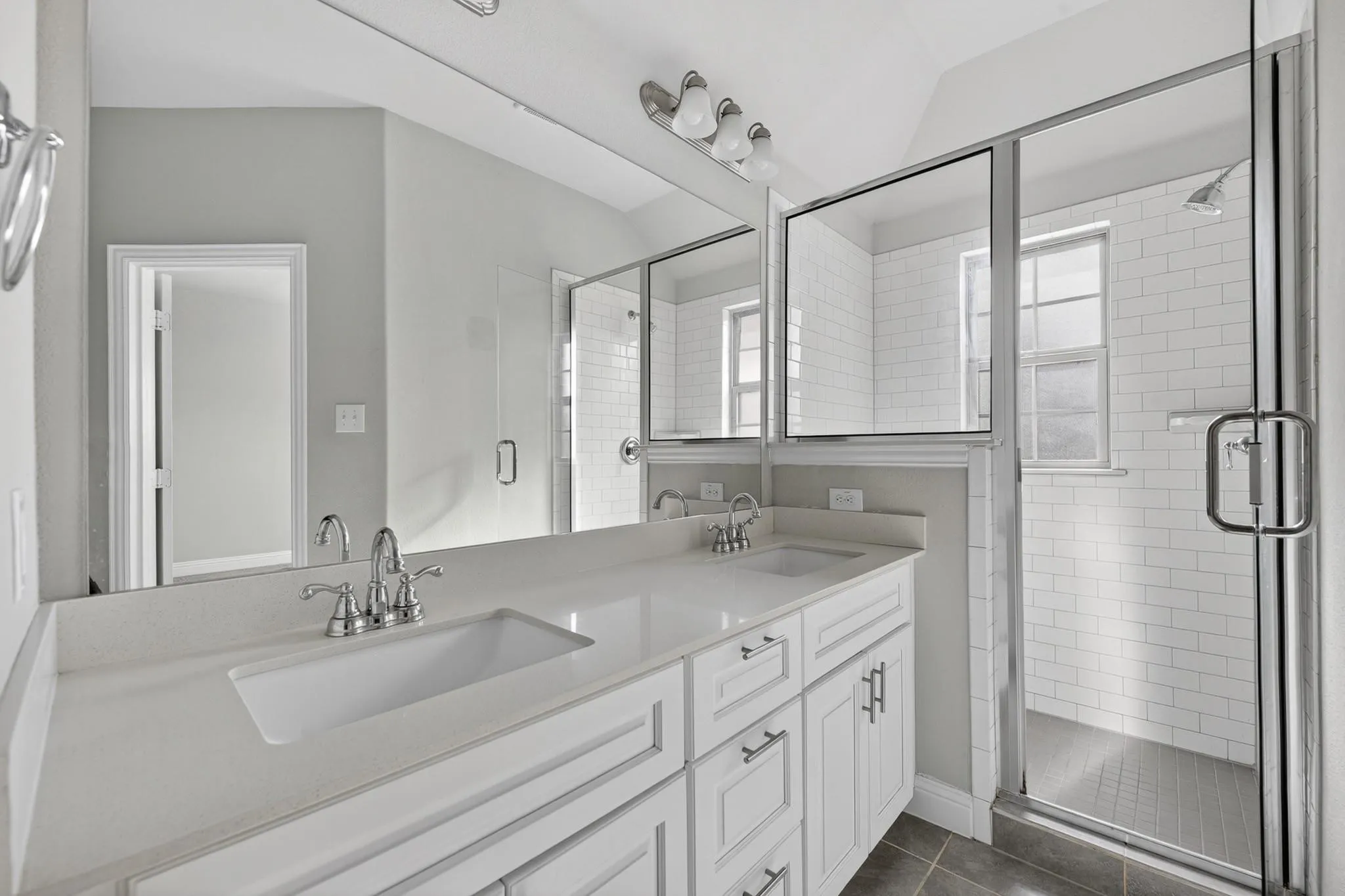 Townhouse For Rent in Collin County , 6428 Hermosa Drive, Plano, Texas 75024, 3 Bedroom, 3 Bathroom, 2 Garage spaces, 1,767 Sqft, built in 2018, mls#21409528, Real Estate Agent in Plano, Homes For Rent in Collin county, Homes For Rent in Plano, Realtor in Plano Texas, Real Estate Brokerage Independent Realty Texas, Luminita Cordes Realtor
