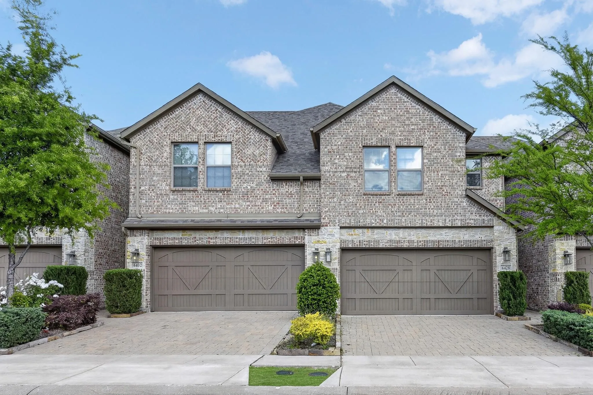 Townhouse For Rent