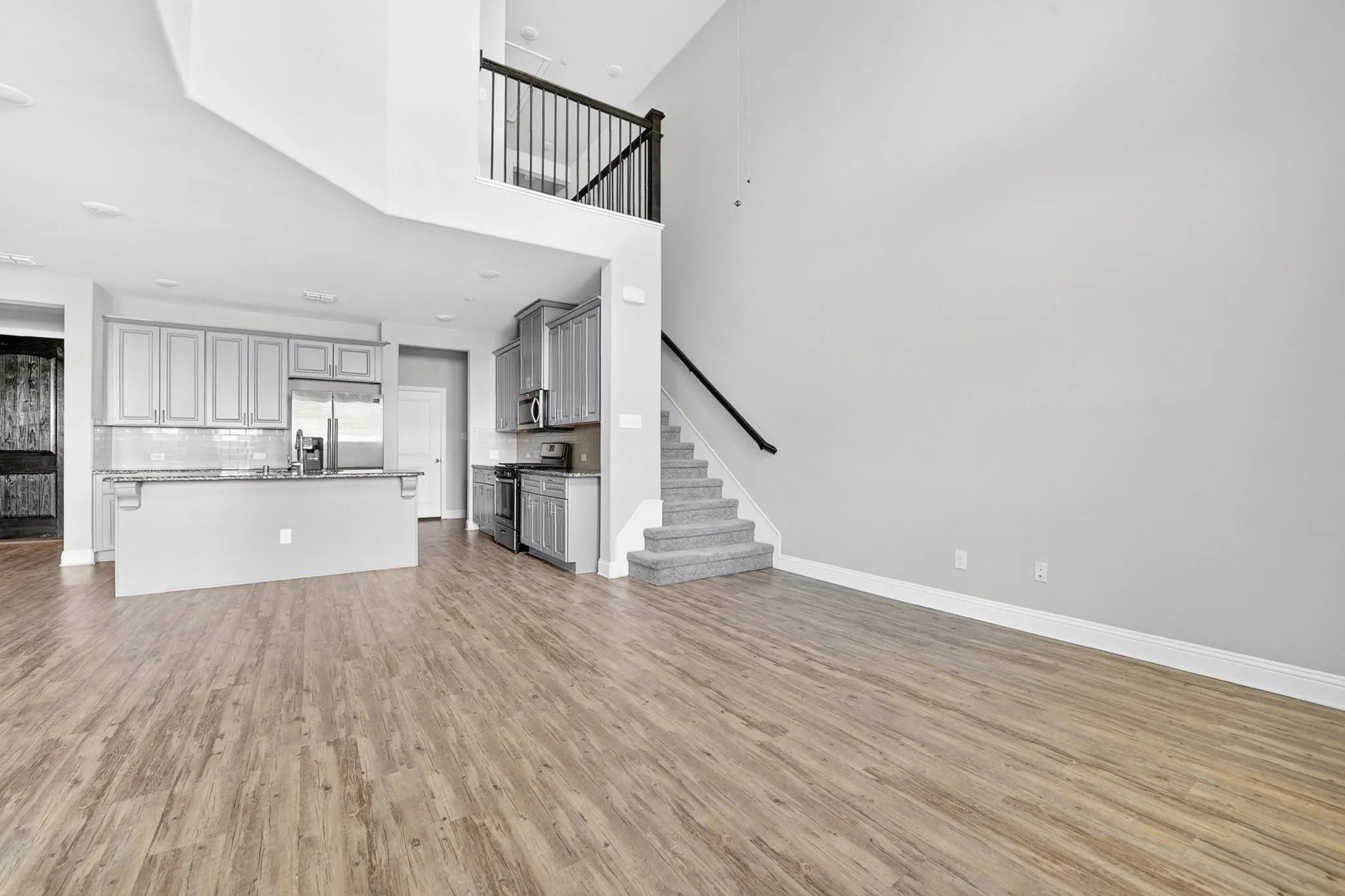 Townhouse For Rent in Collin County , 6428 Hermosa Drive, Plano, Texas 75024, 3 Bedroom, 3 Bathroom, 2 Garage spaces, 1,767 Sqft, built in 2018, mls#21409528, Real Estate Agent in Plano, Homes For Rent in Collin county, Homes For Rent in Plano, Realtor in Plano Texas, Real Estate Brokerage Independent Realty Texas, Luminita Cordes Realtor