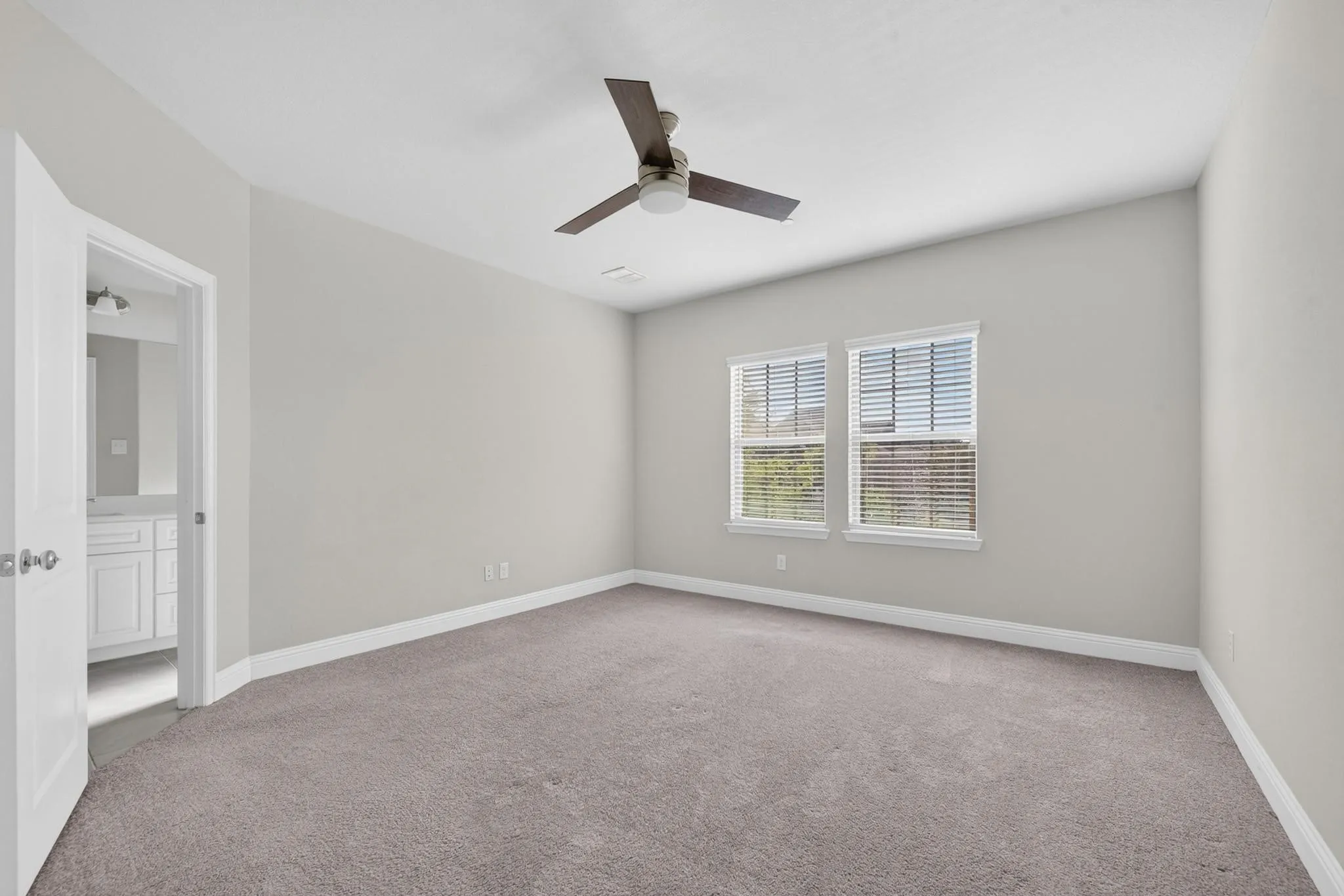 Townhouse For Rent in Collin County , 6428 Hermosa Drive, Plano, Texas 75024, 3 Bedroom, 3 Bathroom, 2 Garage spaces, 1,767 Sqft, built in 2018, mls#21409528, Real Estate Agent in Plano, Homes For Rent in Collin county, Homes For Rent in Plano, Realtor in Plano Texas, Real Estate Brokerage Independent Realty Texas, Luminita Cordes Realtor