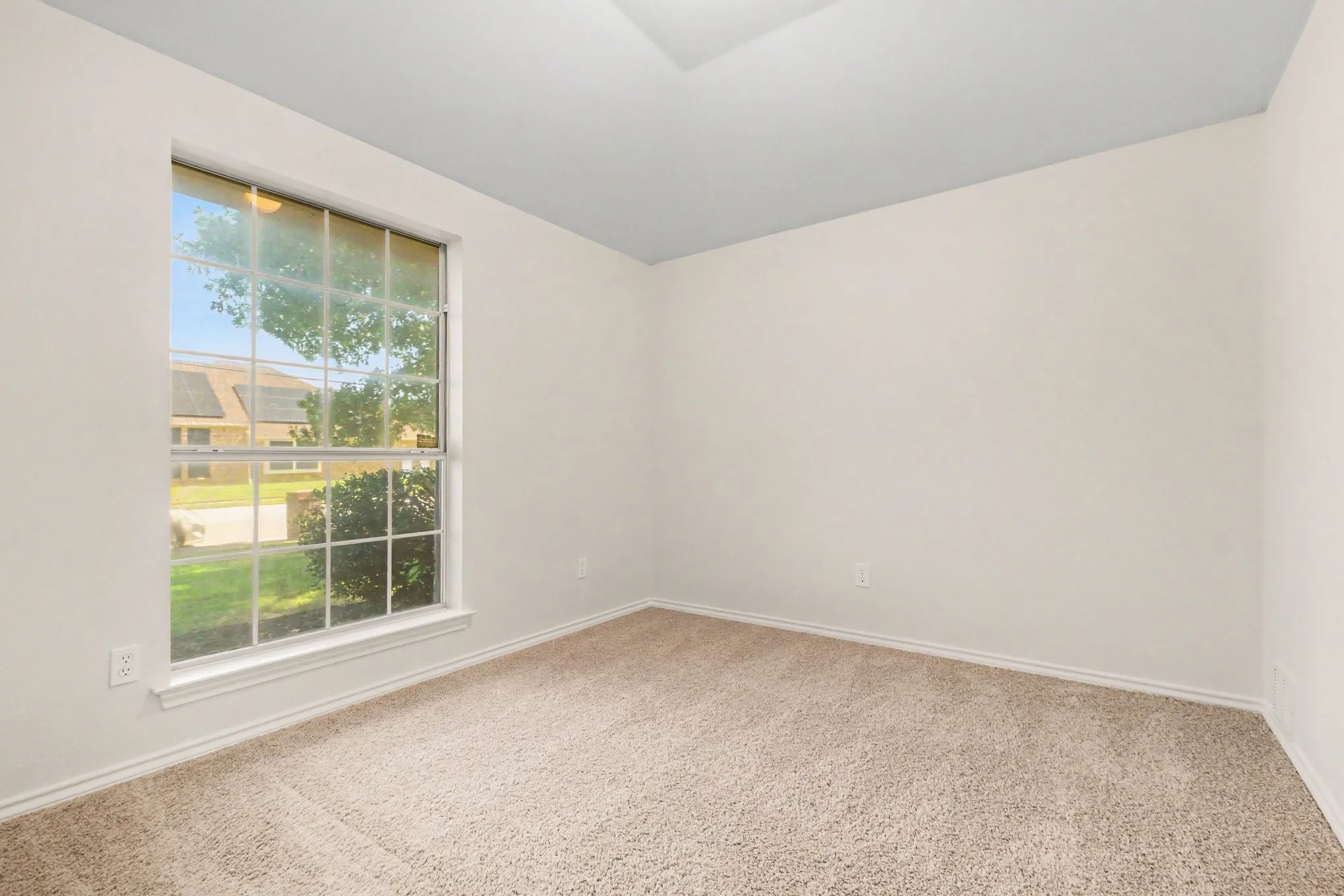 Single Family Residence For Sale in Collin County , 6505 Mission Ridge Road, Plano, Texas 75023, 4 Bedroom, 2 Bathroom, 2 Garage spaces, 2,010 Sqft, built in 1991, mls#21408438, Real Estate Agent in Plano, Homes For Sale in Collin county, Homes For Sale in Plano, Realtor in Plano Texas, Real Estate Brokerage Independent Realty Texas, Luminita Cordes Realtor