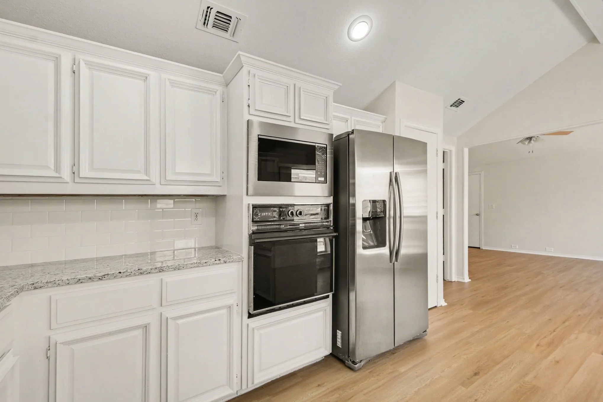 Single Family Residence For Sale in Collin County , 6505 Mission Ridge Road, Plano, Texas 75023, 4 Bedroom, 2 Bathroom, 2 Garage spaces, 2,010 Sqft, built in 1991, mls#21408438, Real Estate Agent in Plano, Homes For Sale in Collin county, Homes For Sale in Plano, Realtor in Plano Texas, Real Estate Brokerage Independent Realty Texas, Luminita Cordes Realtor