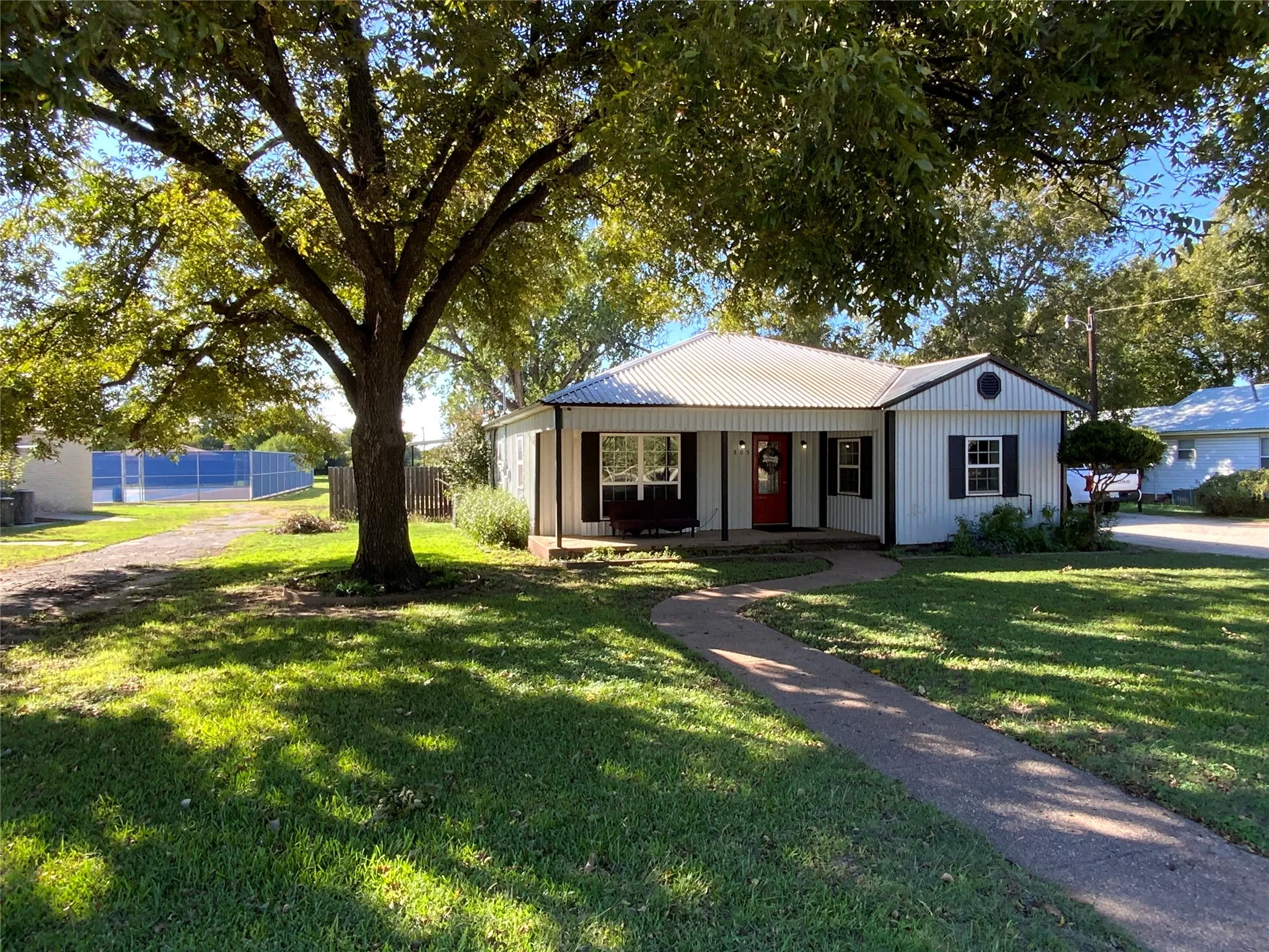 Single Family Residence For Sale