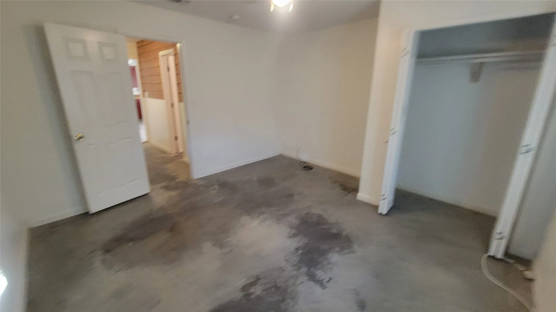 Single Family Residence For Rent in Erath County , 1092 W Elm Street, Stephenville, Texas 76401, 3 Bedroom, 2 Bathroom, Garage spaces, 1,388 Sqft, built in 1960, mls#21409542, Real Estate Agent in Stephenville, Homes For Rent in Erath county, Homes For Rent in Stephenville, Realtor in Stephenville Texas, Real Estate Brokerage Independent Realty Texas, Luminita Cordes Realtor