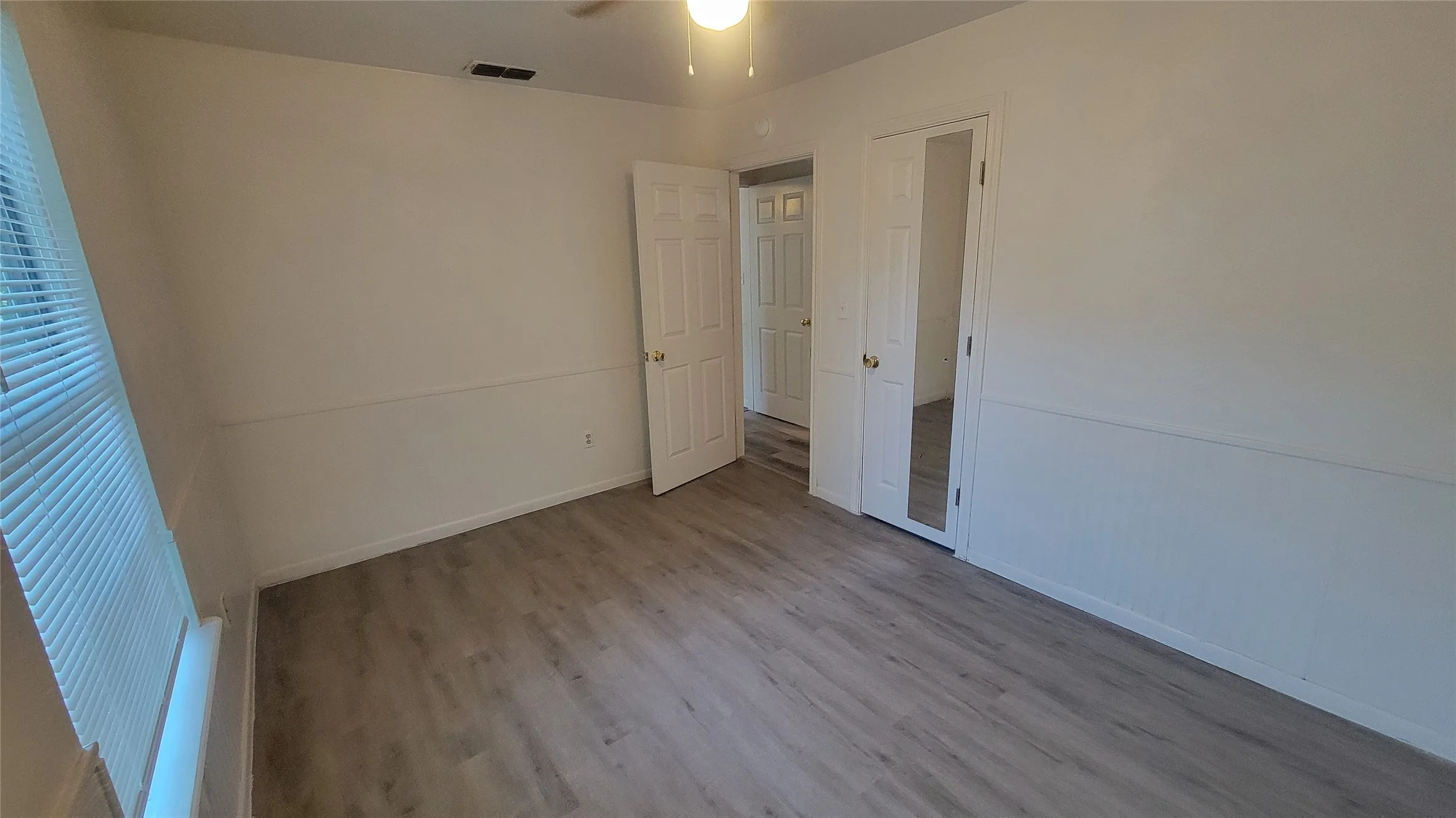 Single Family Residence For Rent in Erath County , 1092 W Elm Street, Stephenville, Texas 76401, 3 Bedroom, 2 Bathroom, Garage spaces, 1,388 Sqft, built in 1960, mls#21409542, Real Estate Agent in Stephenville, Homes For Rent in Erath county, Homes For Rent in Stephenville, Realtor in Stephenville Texas, Real Estate Brokerage Independent Realty Texas, Luminita Cordes Realtor