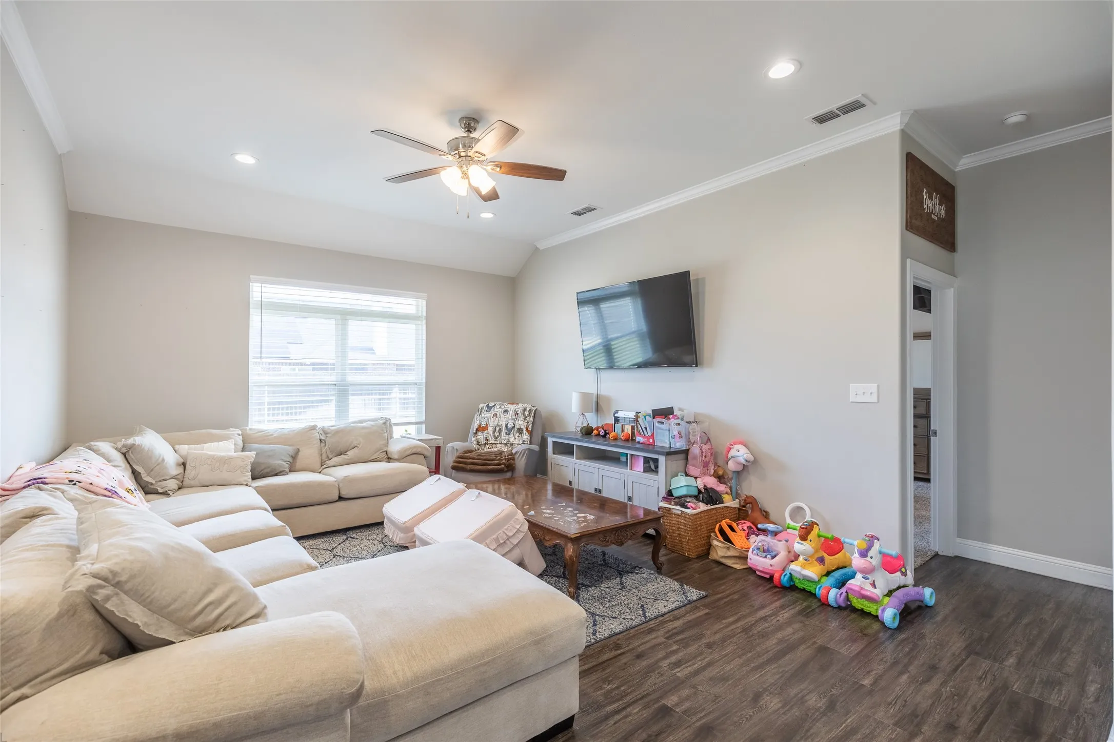 Single Family Residence For Rent in Taylor County , 6717 Red Yucca Road, Abilene, Texas 79606, 4 Bedroom, 2 Bathroom, 2 Garage spaces, 1,800 Sqft, built in 2021, mls#21409429, Real Estate Agent in Abilene, Homes For Rent in Taylor county, Homes For Rent in Abilene, Realtor in Abilene Texas, Real Estate Brokerage Independent Realty Texas, Luminita Cordes Realtor