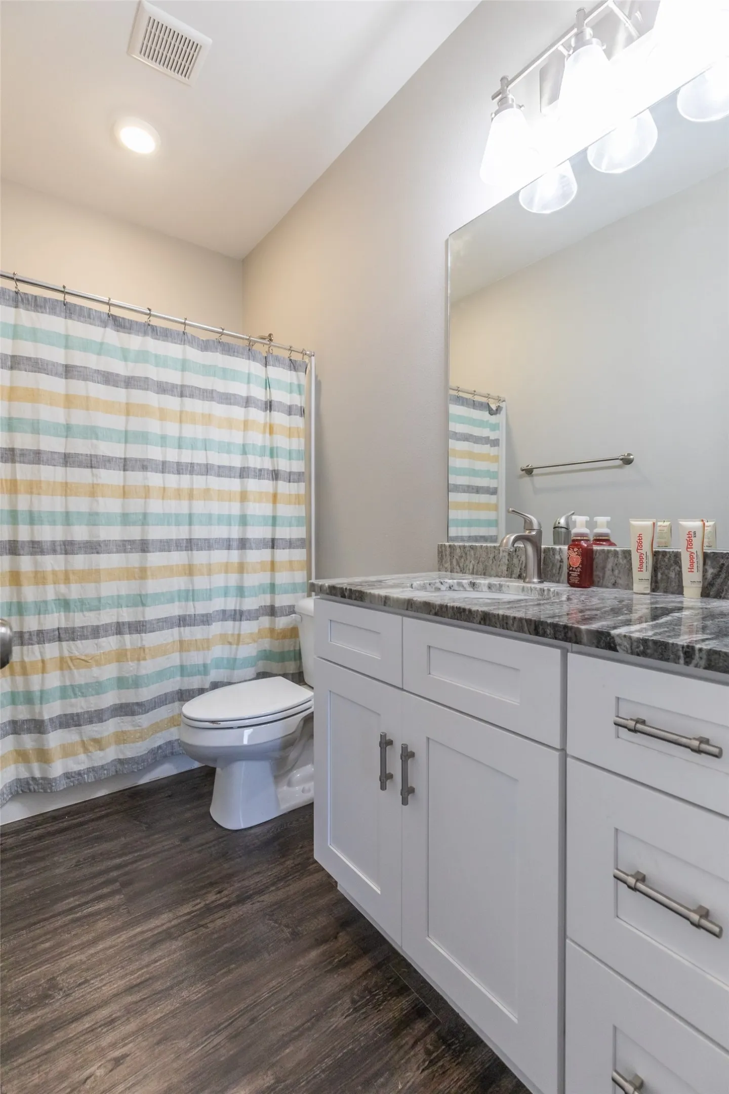 Single Family Residence For Rent in Taylor County , 6717 Red Yucca Road, Abilene, Texas 79606, 4 Bedroom, 2 Bathroom, 2 Garage spaces, 1,800 Sqft, built in 2021, mls#21409429, Real Estate Agent in Abilene, Homes For Rent in Taylor county, Homes For Rent in Abilene, Realtor in Abilene Texas, Real Estate Brokerage Independent Realty Texas, Luminita Cordes Realtor