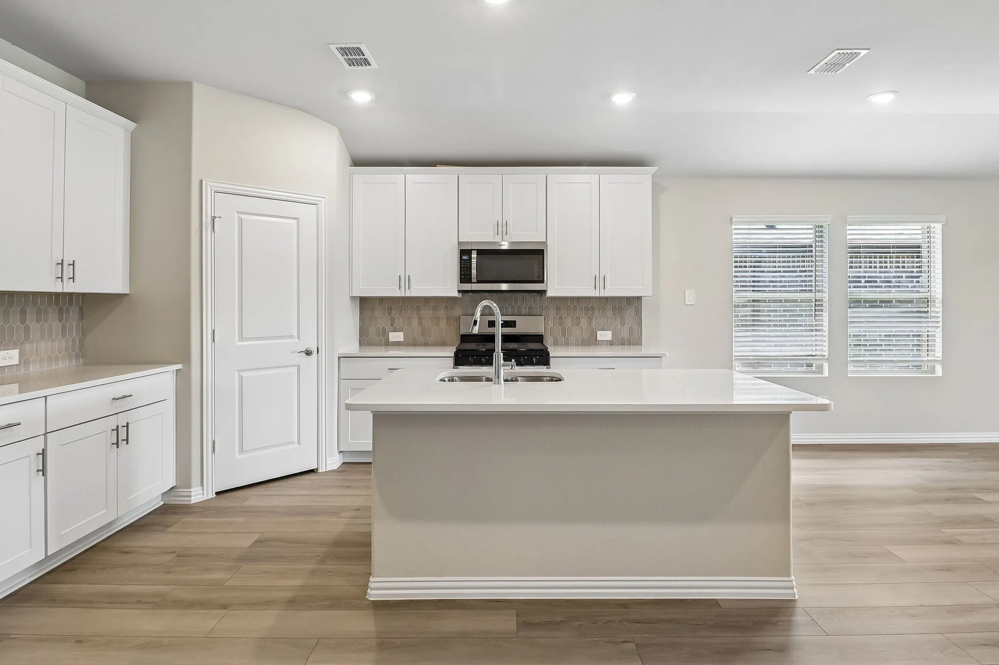 Photo is not of the actual home, but is an inspirational photo of builder’s model home and may depict options, furnishings, and/or decorator features that are not included.