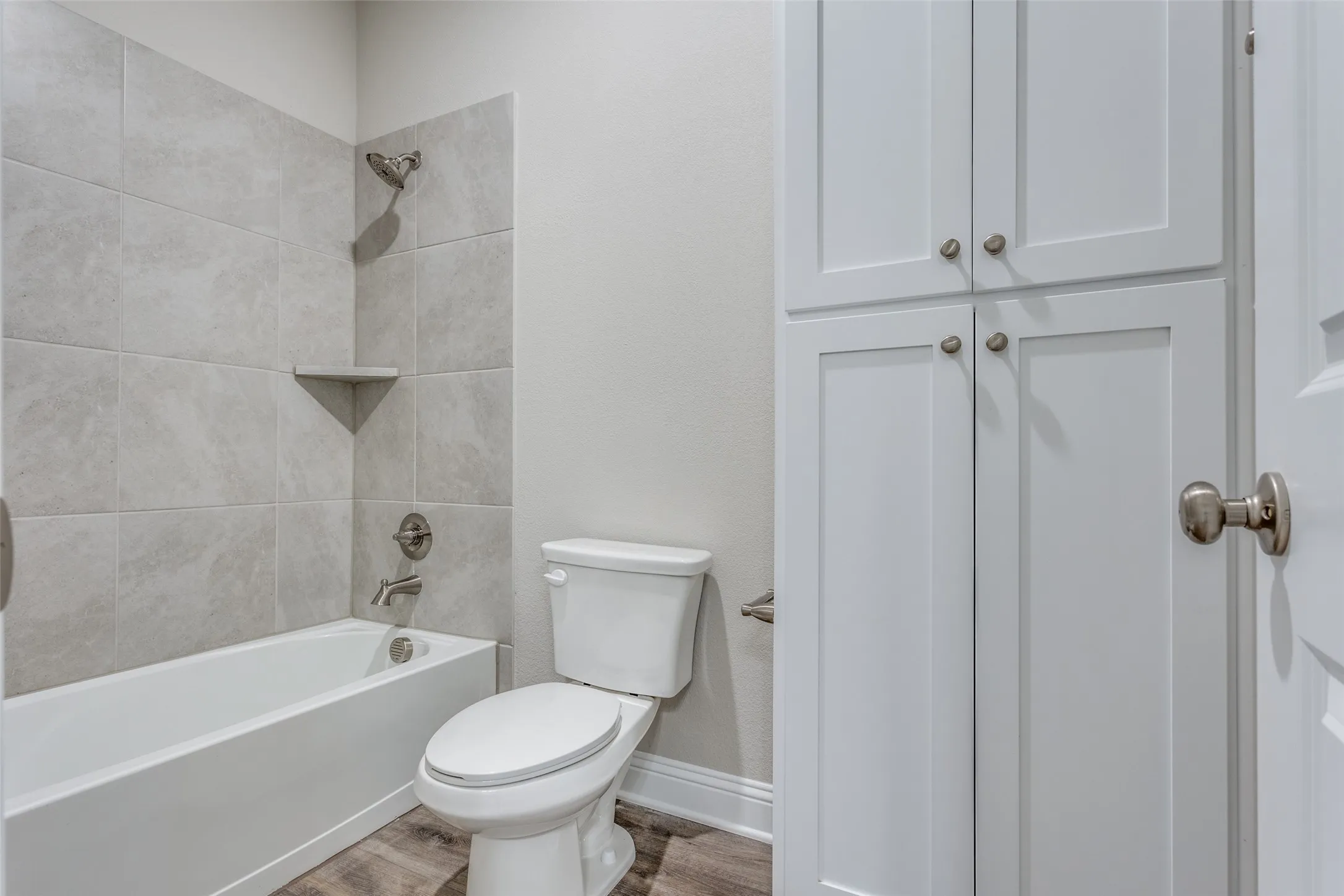 Single Family Residence For Rent in Collin County , 2921 Pronghorn Drive, Melissa, Texas 75454, 4 Bedroom, 4 Bathroom, 2 Garage spaces, 2,576 Sqft, built in 2023, mls#21409570, Real Estate Agent in Melissa, Homes For Rent in Collin county, Homes For Rent in Melissa, Realtor in Melissa Texas, Real Estate Brokerage Independent Realty Texas, Luminita Cordes Realtor