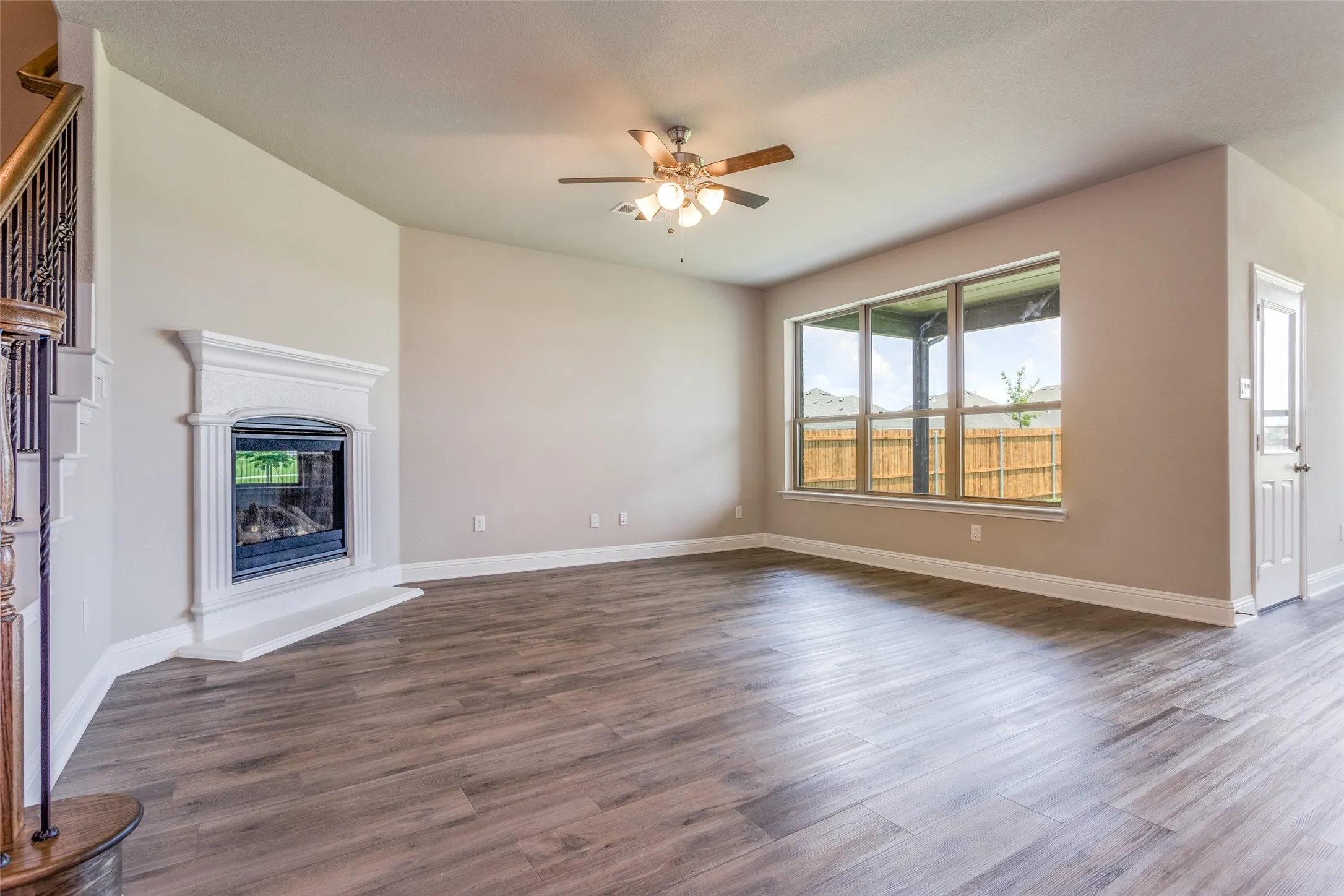 Single Family Residence For Rent in Collin County , 2921 Pronghorn Drive, Melissa, Texas 75454, 4 Bedroom, 4 Bathroom, 2 Garage spaces, 2,576 Sqft, built in 2023, mls#21409570, Real Estate Agent in Melissa, Homes For Rent in Collin county, Homes For Rent in Melissa, Realtor in Melissa Texas, Real Estate Brokerage Independent Realty Texas, Luminita Cordes Realtor