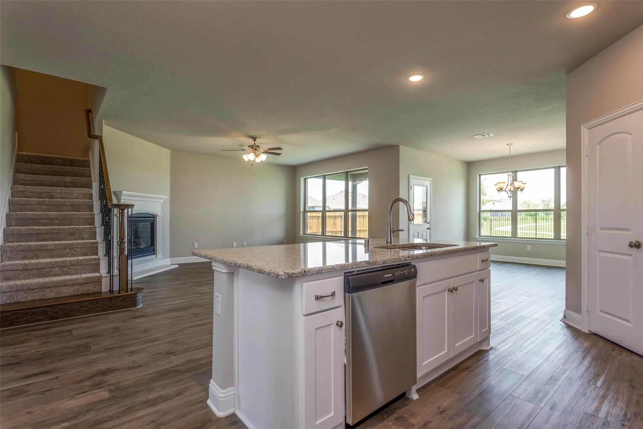 Single Family Residence For Rent in Collin County , 2921 Pronghorn Drive, Melissa, Texas 75454, 4 Bedroom, 4 Bathroom, 2 Garage spaces, 2,576 Sqft, built in 2023, mls#21409570, Real Estate Agent in Melissa, Homes For Rent in Collin county, Homes For Rent in Melissa, Realtor in Melissa Texas, Real Estate Brokerage Independent Realty Texas, Luminita Cordes Realtor