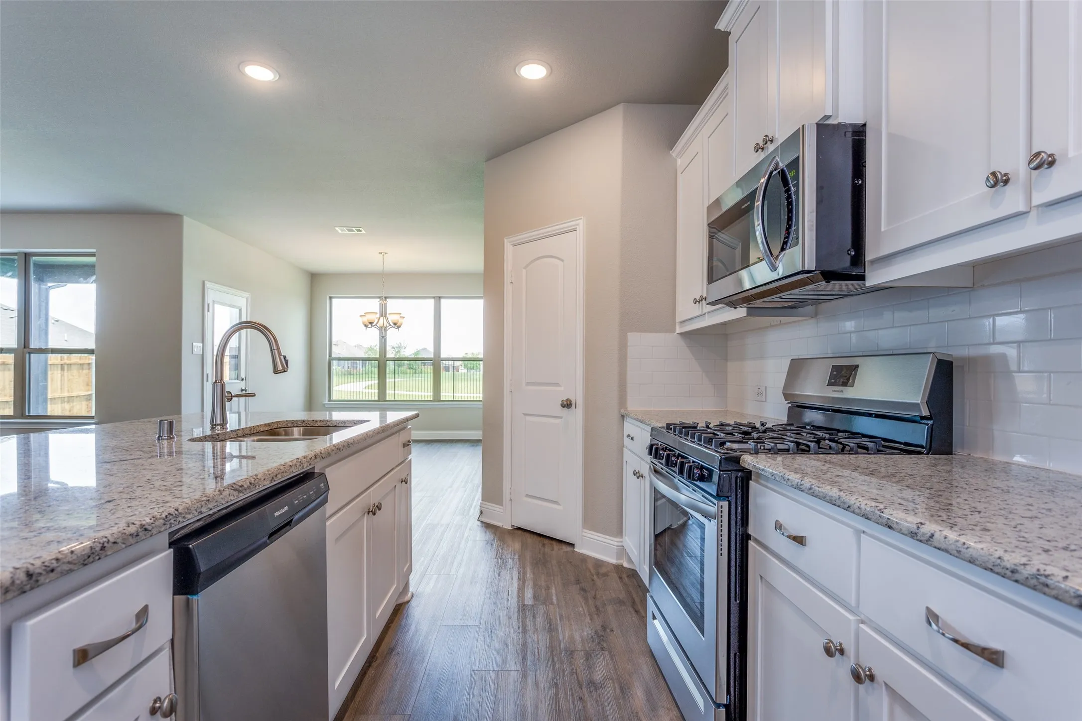 Single Family Residence For Rent in Collin County , 2921 Pronghorn Drive, Melissa, Texas 75454, 4 Bedroom, 4 Bathroom, 2 Garage spaces, 2,576 Sqft, built in 2023, mls#21409570, Real Estate Agent in Melissa, Homes For Rent in Collin county, Homes For Rent in Melissa, Realtor in Melissa Texas, Real Estate Brokerage Independent Realty Texas, Luminita Cordes Realtor