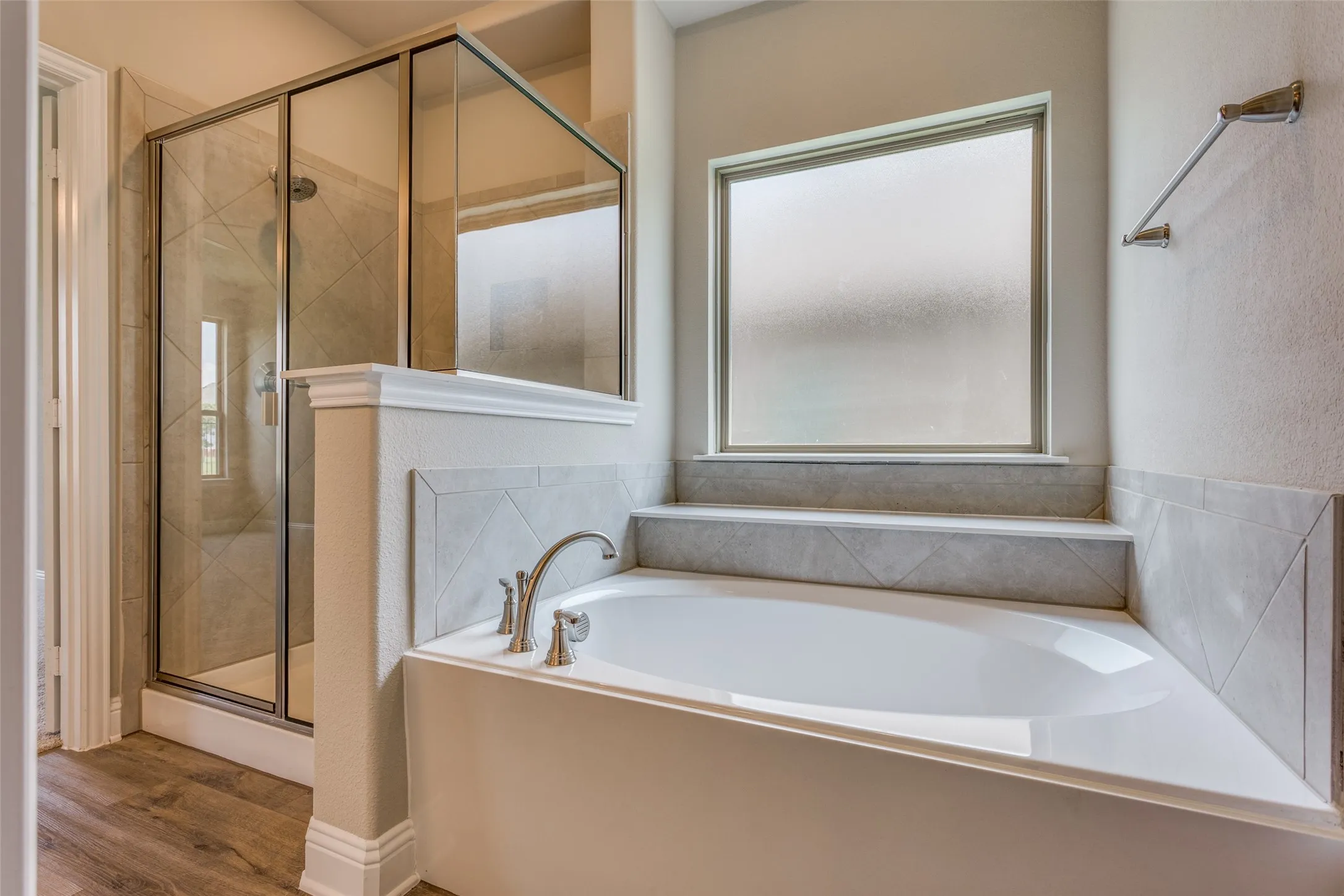 Single Family Residence For Rent in Collin County , 2921 Pronghorn Drive, Melissa, Texas 75454, 4 Bedroom, 4 Bathroom, 2 Garage spaces, 2,576 Sqft, built in 2023, mls#21409570, Real Estate Agent in Melissa, Homes For Rent in Collin county, Homes For Rent in Melissa, Realtor in Melissa Texas, Real Estate Brokerage Independent Realty Texas, Luminita Cordes Realtor