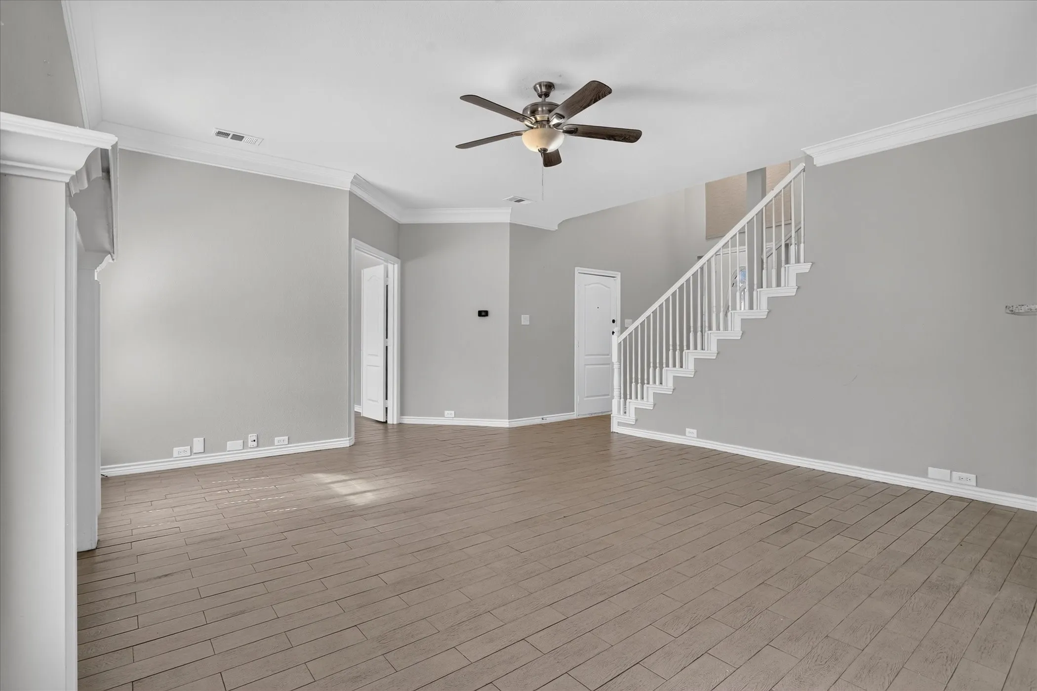 Single Family Residence For Rent in Denton County , 805 Sierra Lane, Flower Mound, Texas 75028, 3 Bedroom, 3 Bathroom, 2 Garage spaces, 1,952 Sqft, built in 1995, mls#21394788, Real Estate Agent in Flower Mound, Homes For Rent in Denton county, Homes For Rent in Flower Mound, Realtor in Flower Mound Texas, Real Estate Brokerage Independent Realty Texas, Luminita Cordes Realtor