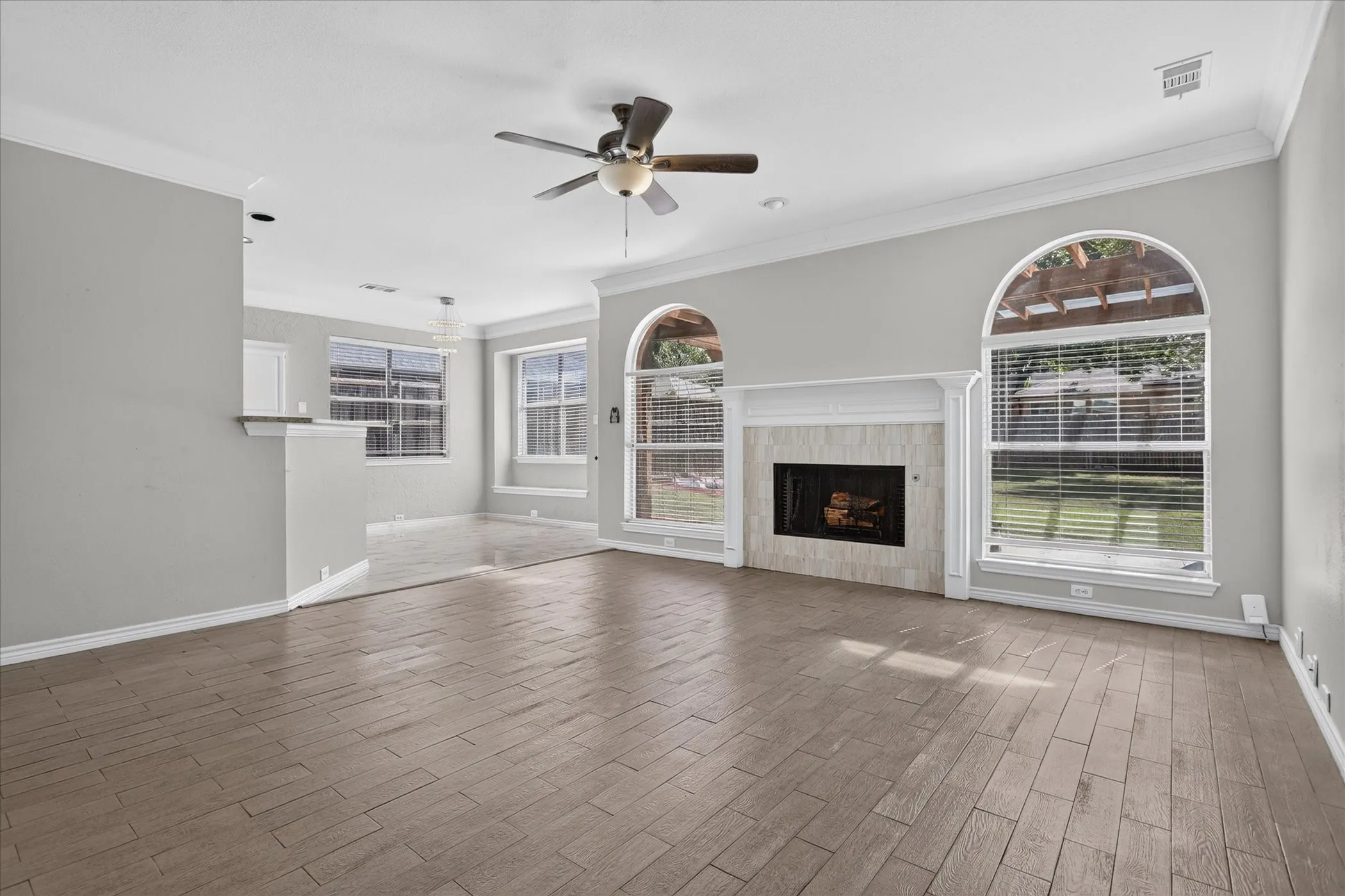 Single Family Residence For Rent in Denton County , 805 Sierra Lane, Flower Mound, Texas 75028, 3 Bedroom, 3 Bathroom, 2 Garage spaces, 1,952 Sqft, built in 1995, mls#21394788, Real Estate Agent in Flower Mound, Homes For Rent in Denton county, Homes For Rent in Flower Mound, Realtor in Flower Mound Texas, Real Estate Brokerage Independent Realty Texas, Luminita Cordes Realtor
