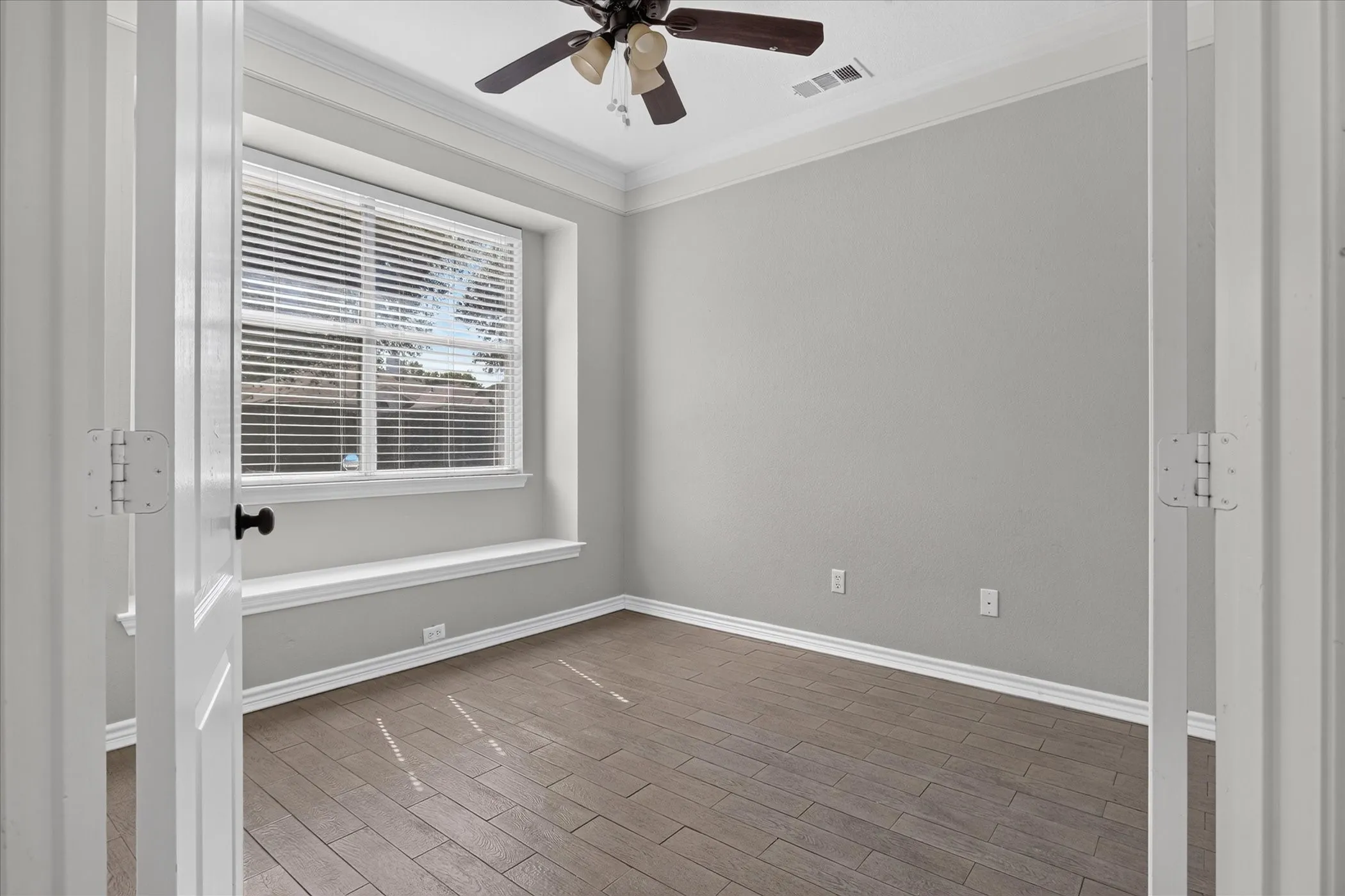 Single Family Residence For Rent in Denton County , 805 Sierra Lane, Flower Mound, Texas 75028, 3 Bedroom, 3 Bathroom, 2 Garage spaces, 1,952 Sqft, built in 1995, mls#21394788, Real Estate Agent in Flower Mound, Homes For Rent in Denton county, Homes For Rent in Flower Mound, Realtor in Flower Mound Texas, Real Estate Brokerage Independent Realty Texas, Luminita Cordes Realtor