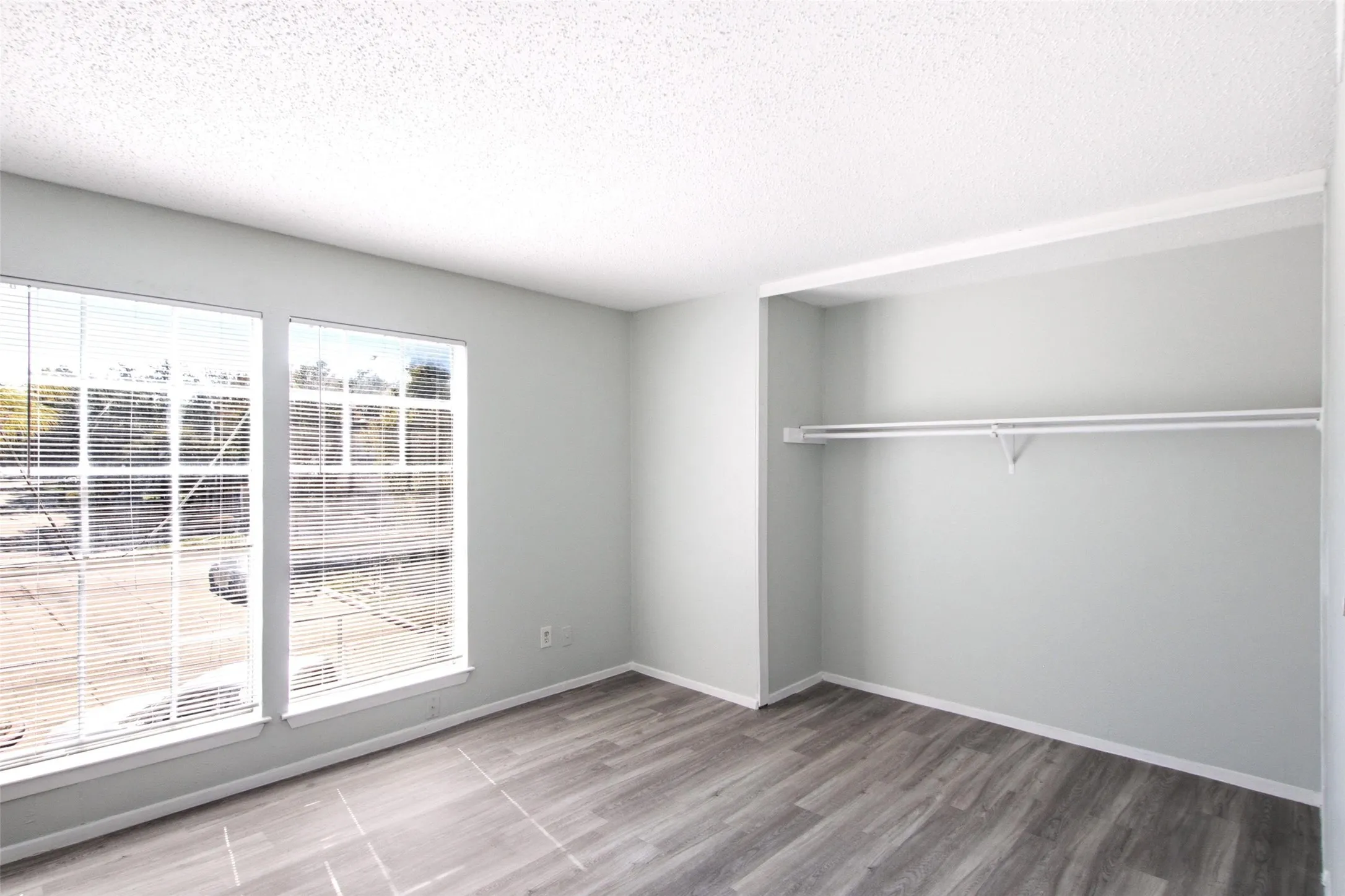Condominium For Rent in Dallas County , 8560 Park Lane #50, Dallas, Texas 75231, 3 Bedroom, 2 Bathroom, Garage spaces, 1,310 Sqft, built in 1974, mls#21409576, Real Estate Agent in Dallas, Homes For Rent in Dallas county, Homes For Rent in Dallas, Realtor in Dallas Texas, Real Estate Brokerage Independent Realty Texas, Luminita Cordes Realtor