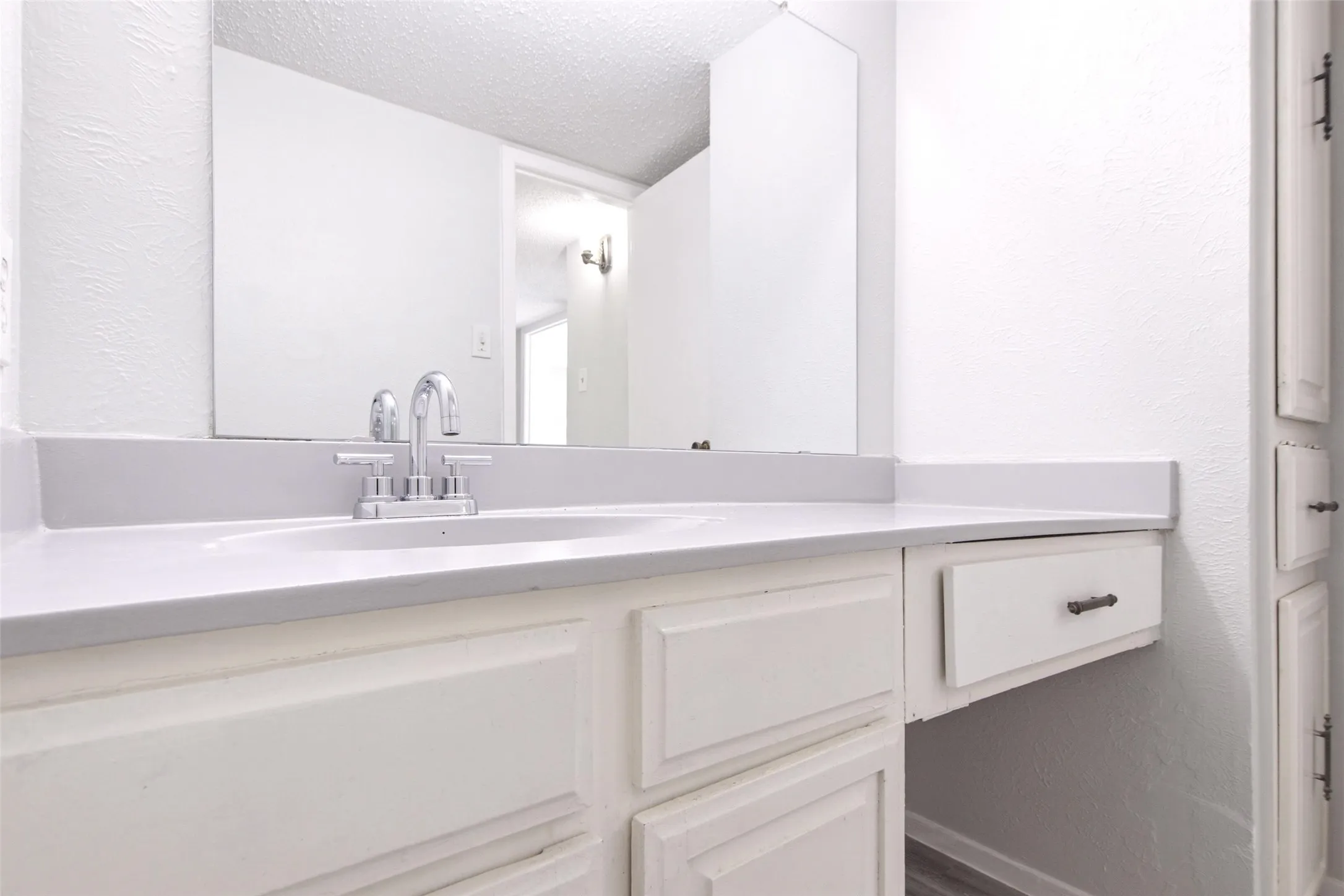 Condominium For Rent in Dallas County , 8560 Park Lane #50, Dallas, Texas 75231, 3 Bedroom, 2 Bathroom, Garage spaces, 1,310 Sqft, built in 1974, mls#21409576, Real Estate Agent in Dallas, Homes For Rent in Dallas county, Homes For Rent in Dallas, Realtor in Dallas Texas, Real Estate Brokerage Independent Realty Texas, Luminita Cordes Realtor