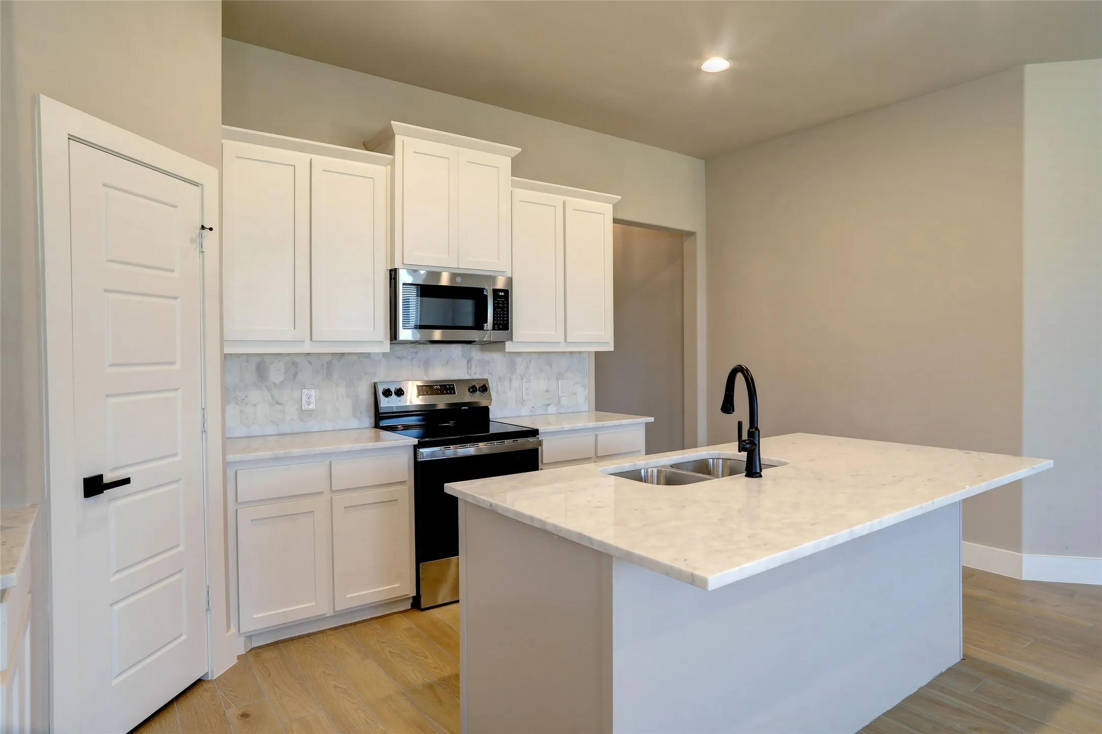 Single Family Residence For Sale in Collin County , 204 Pennington Road, Josephine, Texas 75173, 4 Bedroom, 2 Bathroom, 3 Garage spaces, 1,839 Sqft, built in 2025, mls#21405252, Real Estate Agent in Josephine, Homes For Sale in Collin county, Homes For Sale in Josephine, Realtor in Josephine Texas, Real Estate Brokerage Independent Realty Texas, Luminita Cordes Realtor