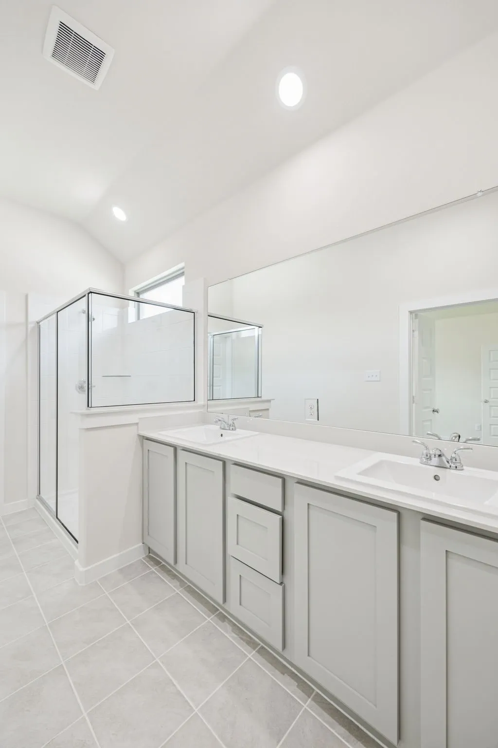 Single Family Residence For Sale in Tarrant County , 10621 Blakely Creek Road, Fort Worth, Texas 76126, 4 Bedroom, 3 Bathroom, 2 Garage spaces, 2,750 Sqft, built in 2026, mls#21409571, Real Estate Agent in Fort Worth, Homes For Sale in Tarrant county, Homes For Sale in Fort Worth, Realtor in Fort Worth Texas, Real Estate Brokerage Independent Realty Texas, Luminita Cordes Realtor