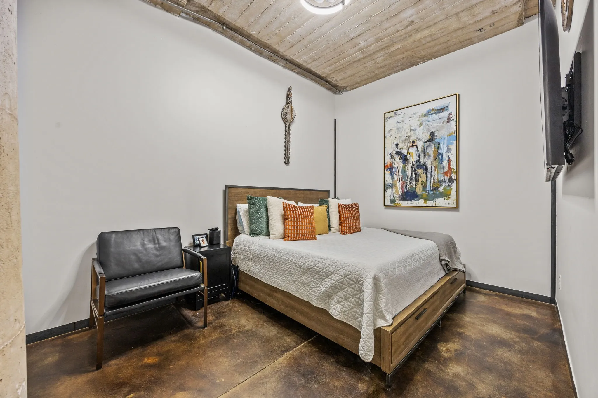 Condominium For Sale in Dallas County , 1122 Jackson Street 609, Dallas, Texas 75202, 1 Bedroom, 1 Bathroom, 1 Garage spaces, 1,111 Sqft, built in 1925, mls#21408754, Real Estate Agent in Dallas, Homes For Sale in Dallas county, Homes For Sale in Dallas, Realtor in Dallas Texas, Real Estate Brokerage Independent Realty Texas, Luminita Cordes Realtor