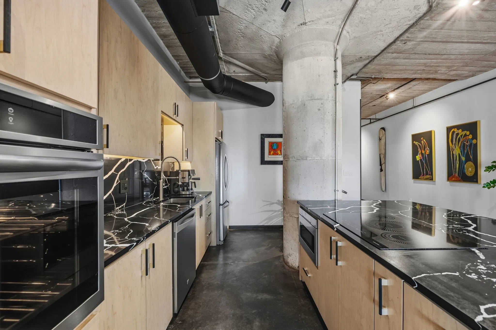Condominium For Sale in Dallas County , 1122 Jackson Street 609, Dallas, Texas 75202, 1 Bedroom, 1 Bathroom, 1 Garage spaces, 1,111 Sqft, built in 1925, mls#21408754, Real Estate Agent in Dallas, Homes For Sale in Dallas county, Homes For Sale in Dallas, Realtor in Dallas Texas, Real Estate Brokerage Independent Realty Texas, Luminita Cordes Realtor