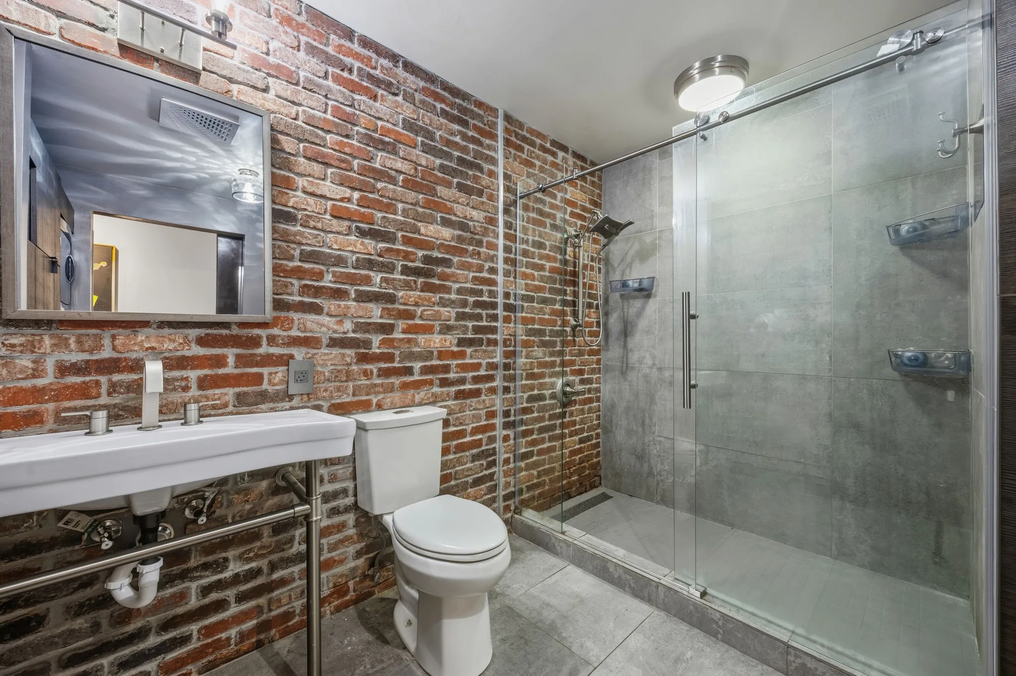 Condominium For Sale in Dallas County , 1122 Jackson Street 609, Dallas, Texas 75202, 1 Bedroom, 1 Bathroom, 1 Garage spaces, 1,111 Sqft, built in 1925, mls#21408754, Real Estate Agent in Dallas, Homes For Sale in Dallas county, Homes For Sale in Dallas, Realtor in Dallas Texas, Real Estate Brokerage Independent Realty Texas, Luminita Cordes Realtor