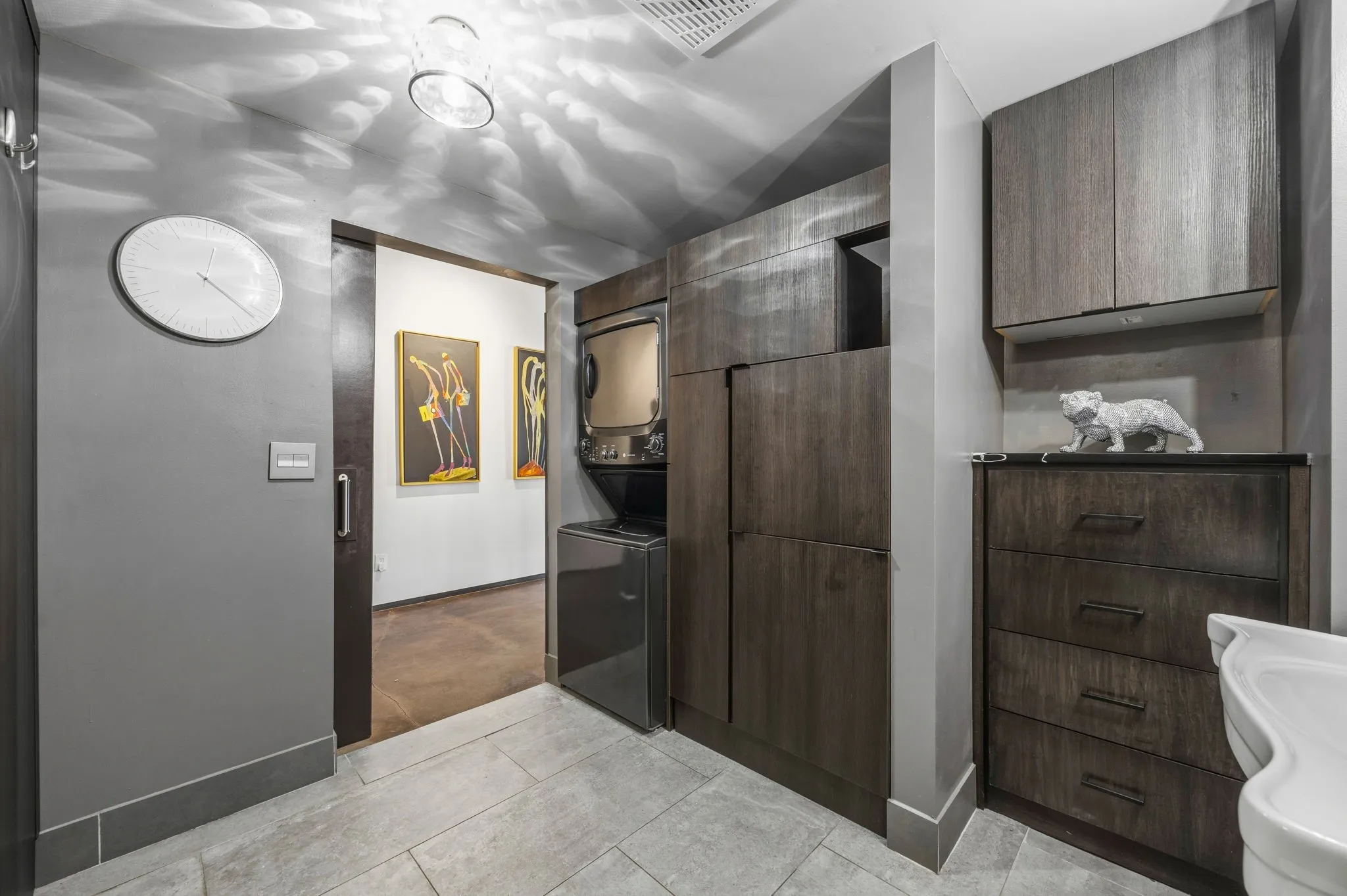 Condominium For Sale in Dallas County , 1122 Jackson Street 609, Dallas, Texas 75202, 1 Bedroom, 1 Bathroom, 1 Garage spaces, 1,111 Sqft, built in 1925, mls#21408754, Real Estate Agent in Dallas, Homes For Sale in Dallas county, Homes For Sale in Dallas, Realtor in Dallas Texas, Real Estate Brokerage Independent Realty Texas, Luminita Cordes Realtor