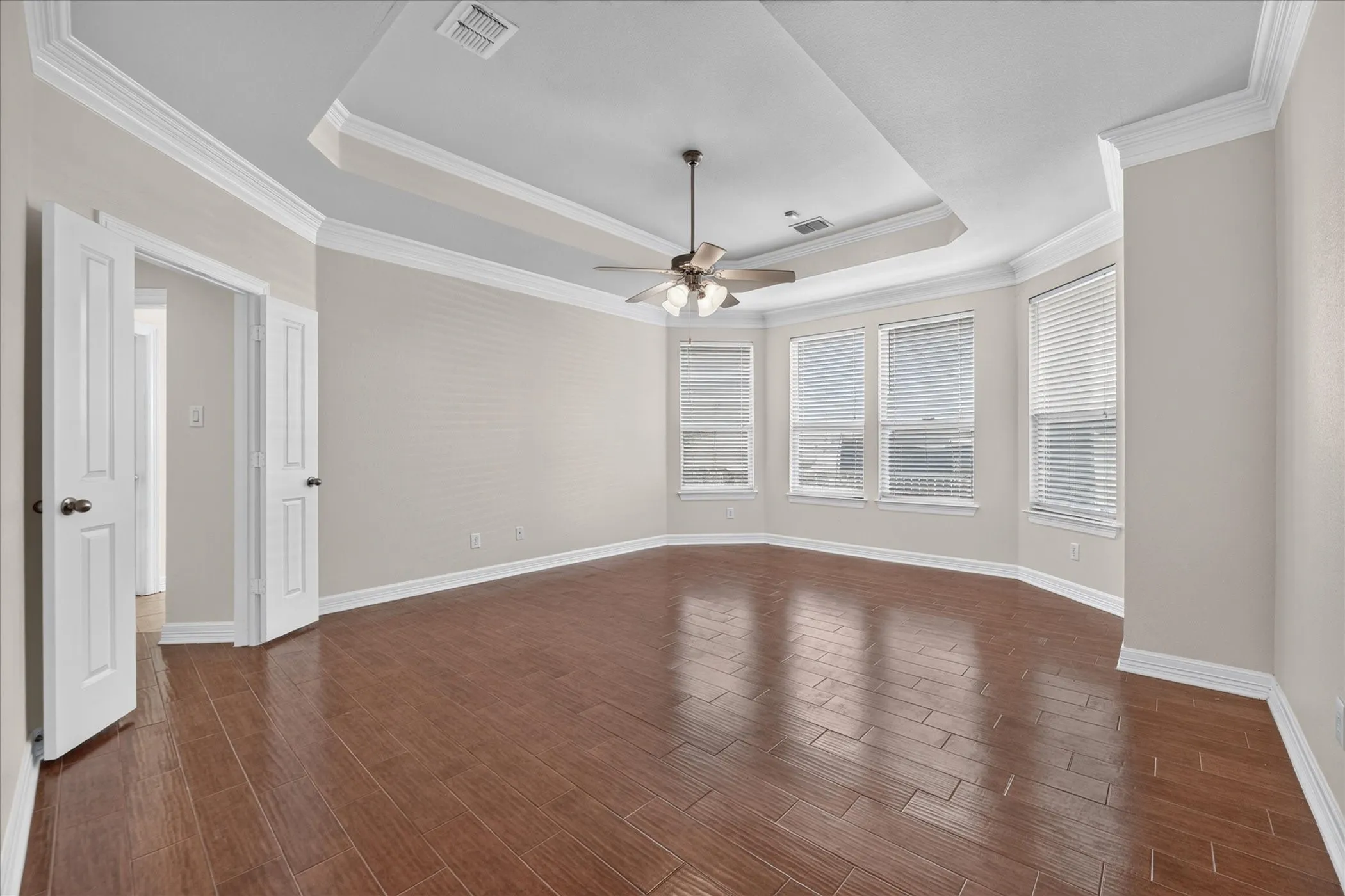 Single Family Residence For Sale in Tarrant County , 7529 Zinnia Lane, Forest Hill, Texas 76140, 4 Bedroom, 4 Bathroom, 3 Garage spaces, 3,301 Sqft, built in 2010, mls#21405573, Real Estate Agent in Forest Hill, Homes For Sale in Tarrant county, Homes For Sale in Forest Hill, Realtor in Forest Hill Texas, Real Estate Brokerage Independent Realty Texas, Luminita Cordes Realtor
