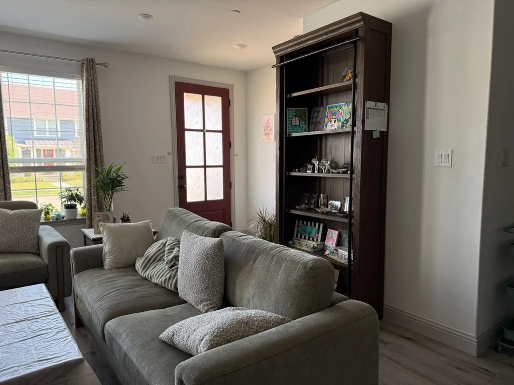 Townhouse For Rent in Collin County , 8869 Phoebe Road, Frisco, Texas 75035, 3 Bedroom, 3 Bathroom, 2 Garage spaces, 2,000 Sqft, built in 2022, mls#21409598, Real Estate Agent in Frisco, Homes For Rent in Collin county, Homes For Rent in Frisco, Realtor in Frisco Texas, Real Estate Brokerage Independent Realty Texas, Luminita Cordes Realtor