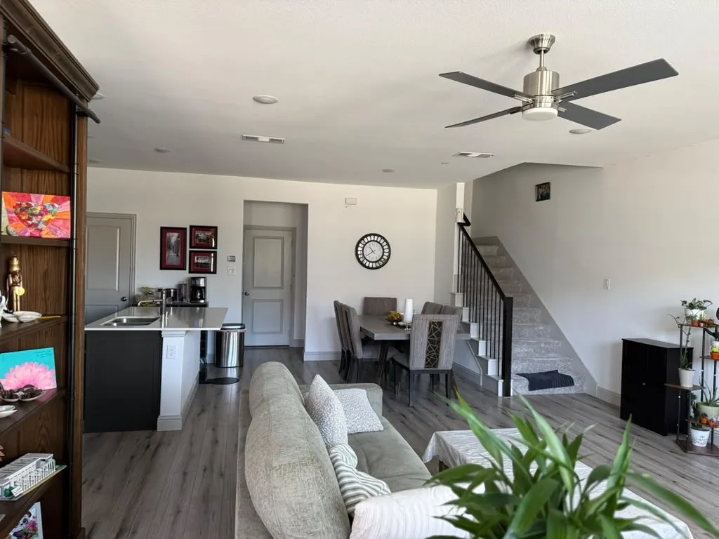 Townhouse For Rent in Collin County , 8869 Phoebe Road, Frisco, Texas 75035, 3 Bedroom, 3 Bathroom, 2 Garage spaces, 2,000 Sqft, built in 2022, mls#21409598, Real Estate Agent in Frisco, Homes For Rent in Collin county, Homes For Rent in Frisco, Realtor in Frisco Texas, Real Estate Brokerage Independent Realty Texas, Luminita Cordes Realtor