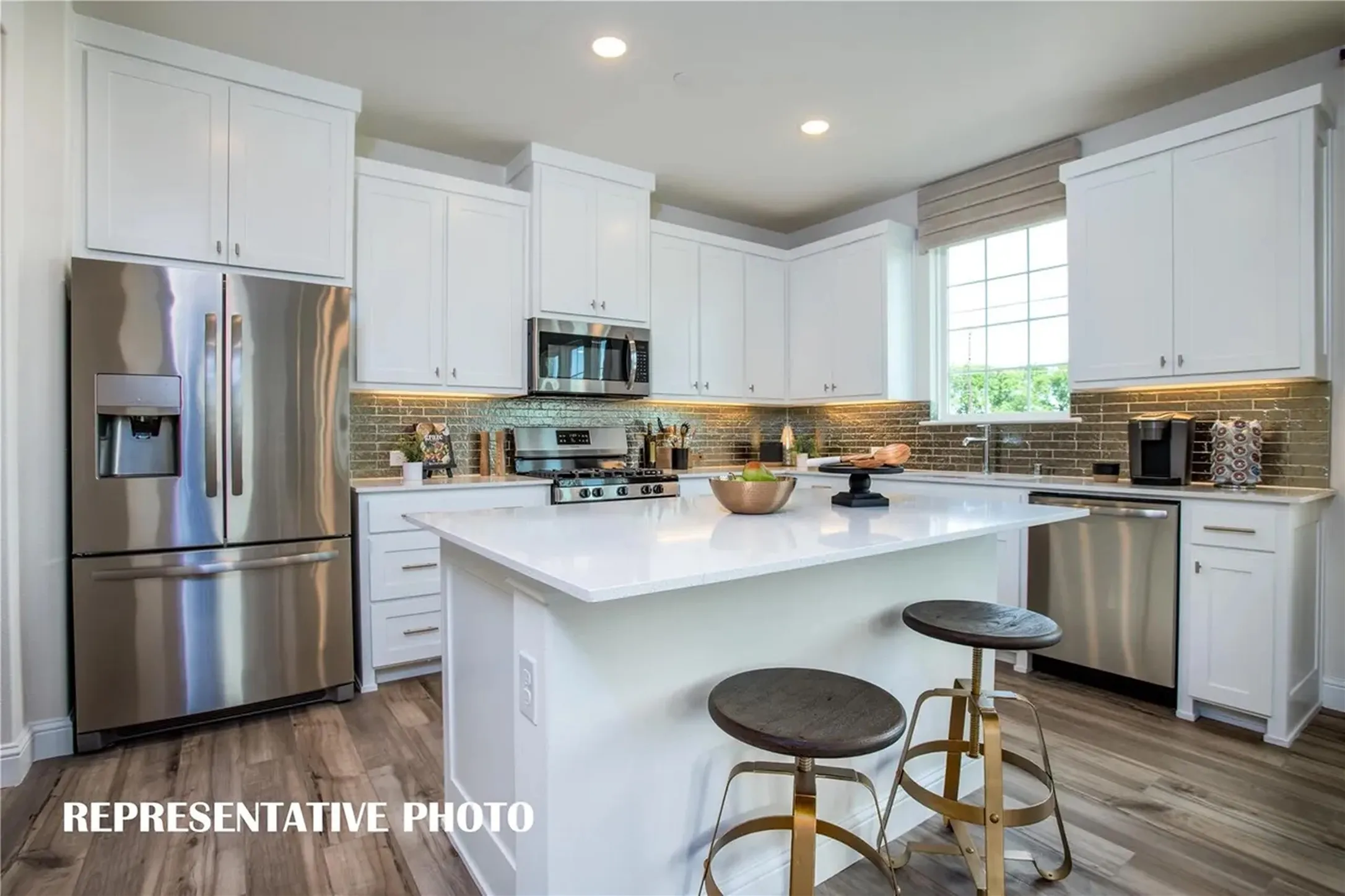 Townhouse For Rent in Collin County , 8869 Phoebe Road, Frisco, Texas 75035, 3 Bedroom, 3 Bathroom, 2 Garage spaces, 2,000 Sqft, built in 2022, mls#21409598, Real Estate Agent in Frisco, Homes For Rent in Collin county, Homes For Rent in Frisco, Realtor in Frisco Texas, Real Estate Brokerage Independent Realty Texas, Luminita Cordes Realtor