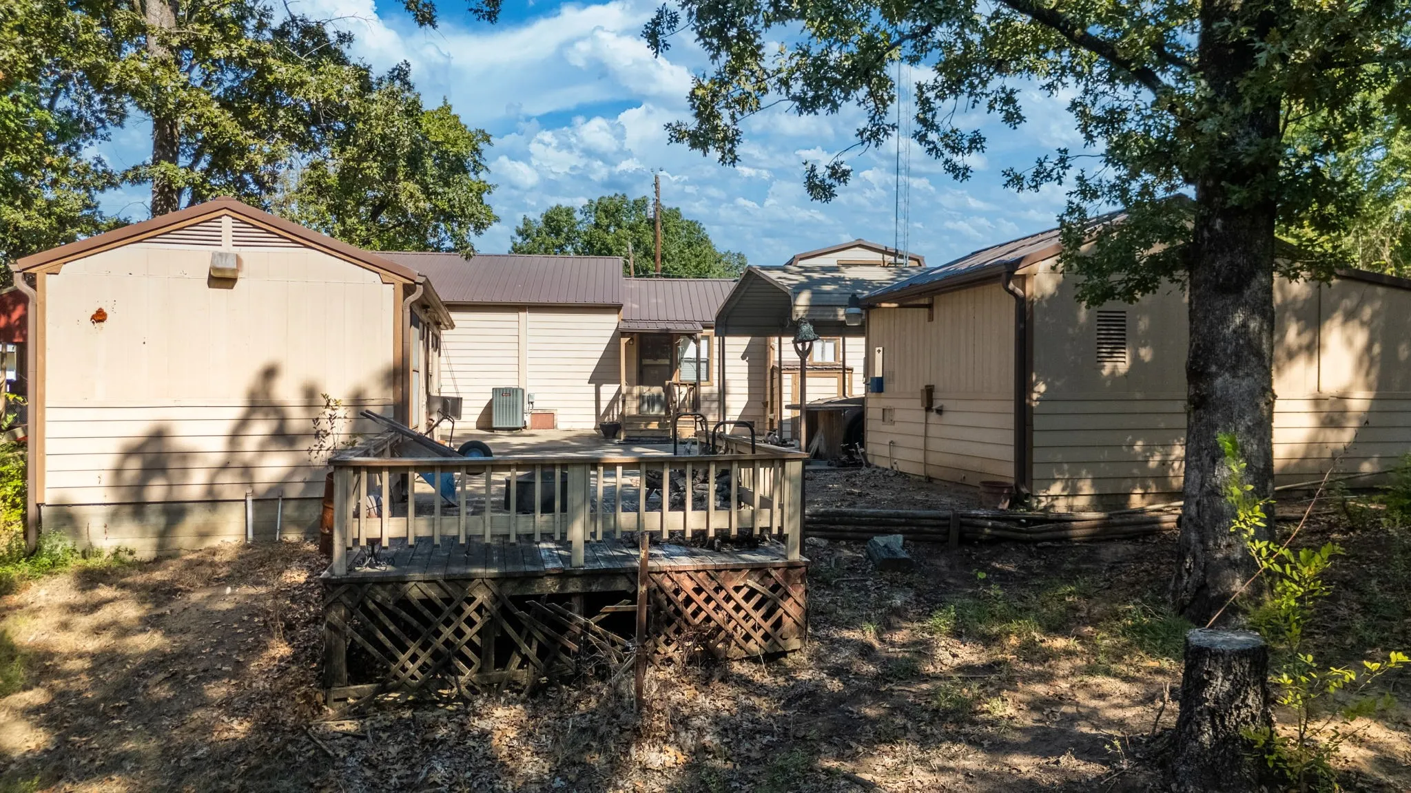 Single Family Residence For Sale in Rains County , 274 Private Road 7717, Emory, Texas 75440, 3 Bedroom, 2 Bathroom, 1 Garage spaces, 1,260 Sqft, built in 1988, mls#21408749, Real Estate Agent in Emory, Homes For Sale in Rains county, Homes For Sale in Emory, Realtor in Emory Texas, Real Estate Brokerage Independent Realty Texas, Luminita Cordes Realtor