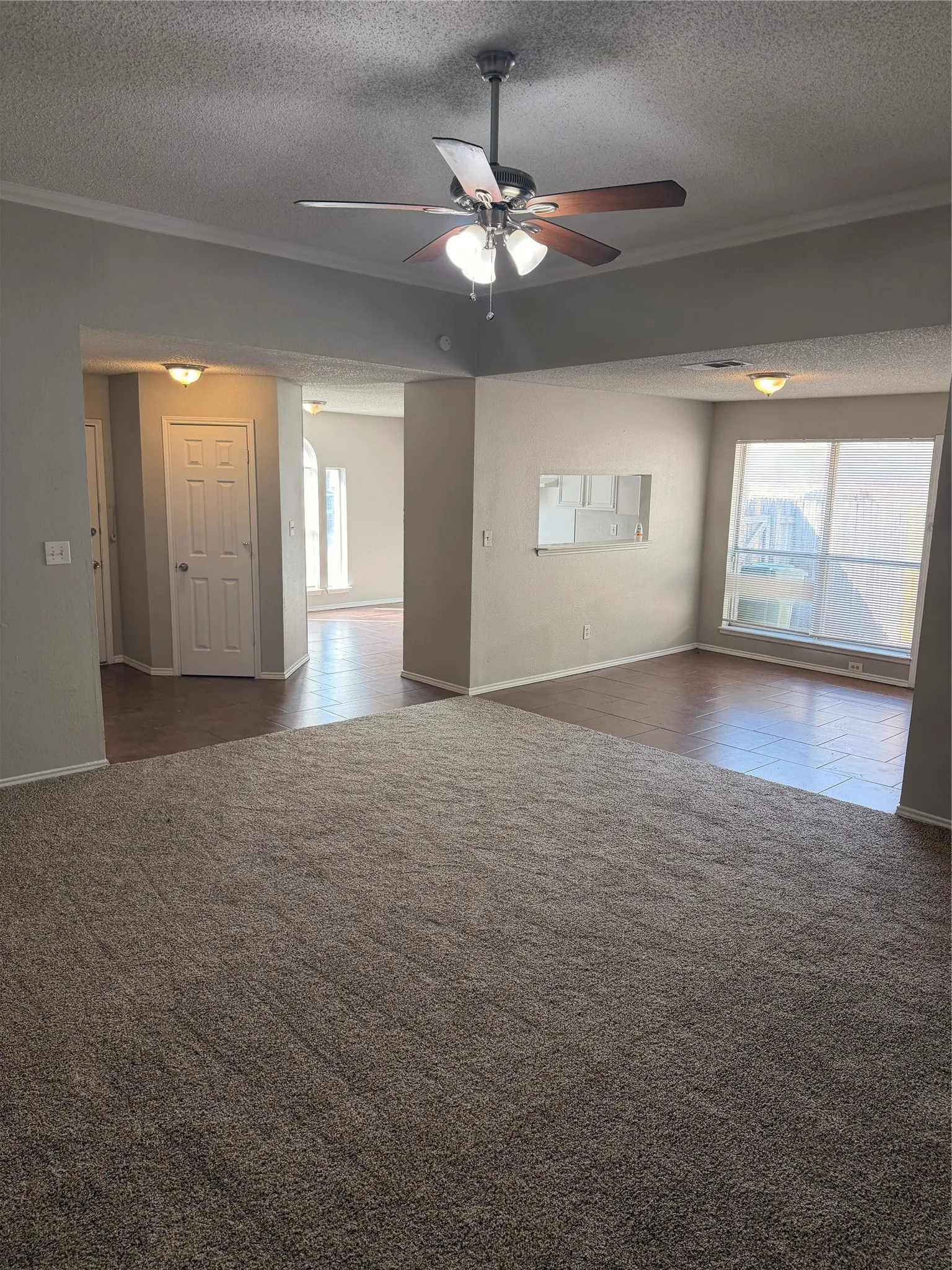 Single Family Residence For Rent in Tarrant County , 1221 Brooklawn Drive, Arlington, Texas 76018, 4 Bedroom, 2 Bathroom, 2 Garage spaces, 1,606 Sqft, built in 1987, mls#21409601, Real Estate Agent in Arlington, Homes For Rent in Tarrant county, Homes For Rent in Arlington, Realtor in Arlington Texas, Real Estate Brokerage Independent Realty Texas, Luminita Cordes Realtor