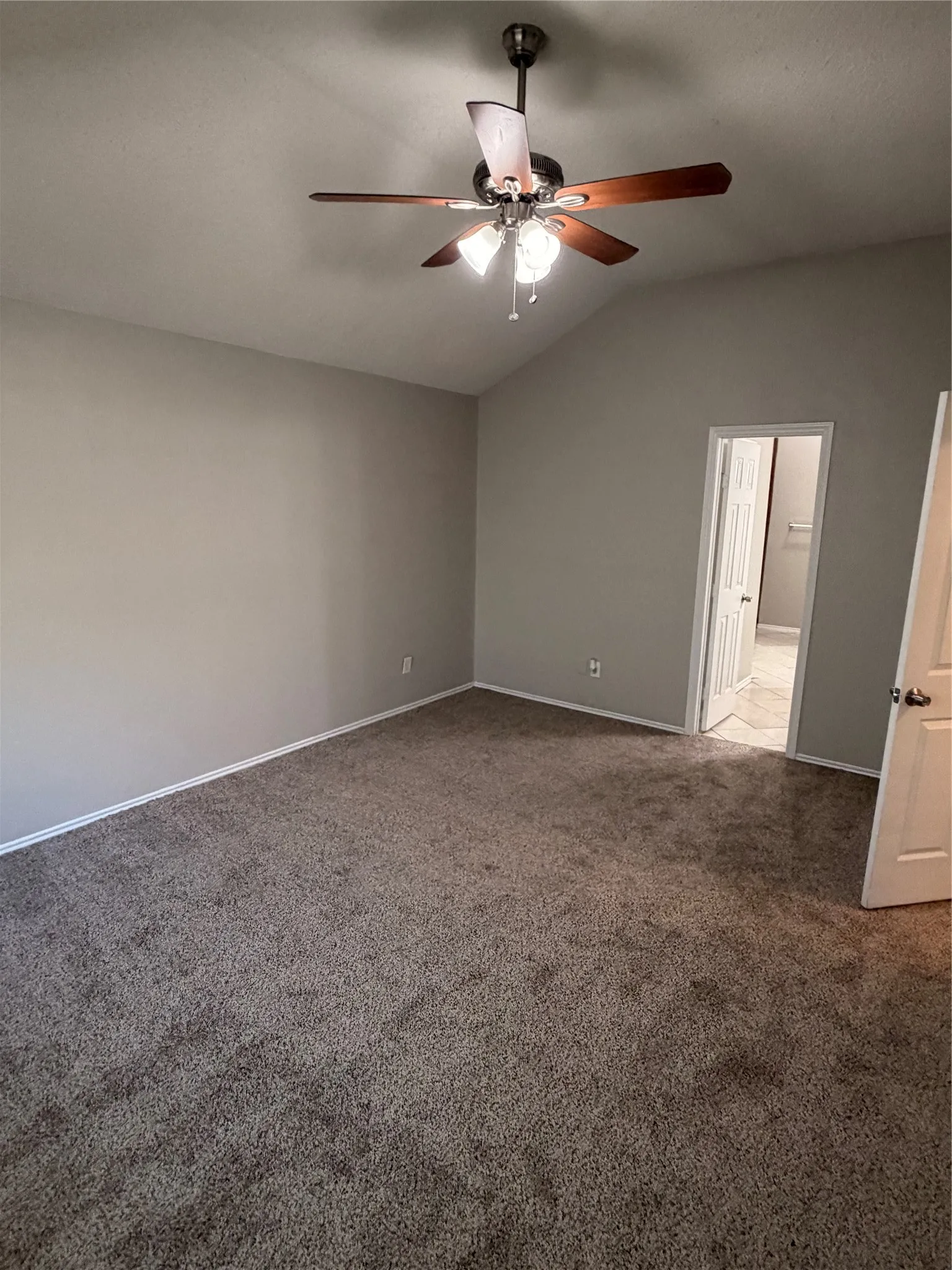 Single Family Residence For Rent in Tarrant County , 1221 Brooklawn Drive, Arlington, Texas 76018, 4 Bedroom, 2 Bathroom, 2 Garage spaces, 1,606 Sqft, built in 1987, mls#21409601, Real Estate Agent in Arlington, Homes For Rent in Tarrant county, Homes For Rent in Arlington, Realtor in Arlington Texas, Real Estate Brokerage Independent Realty Texas, Luminita Cordes Realtor