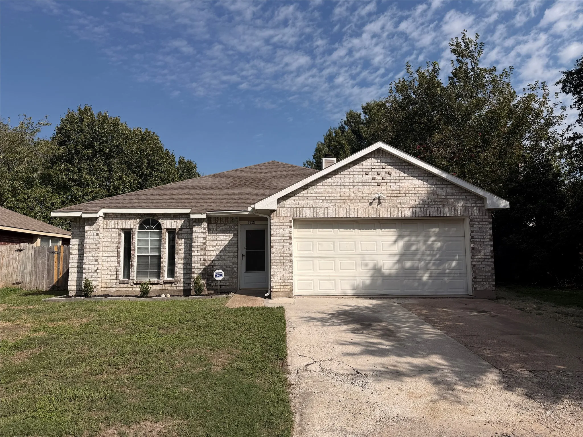 Single Family Residence For Rent