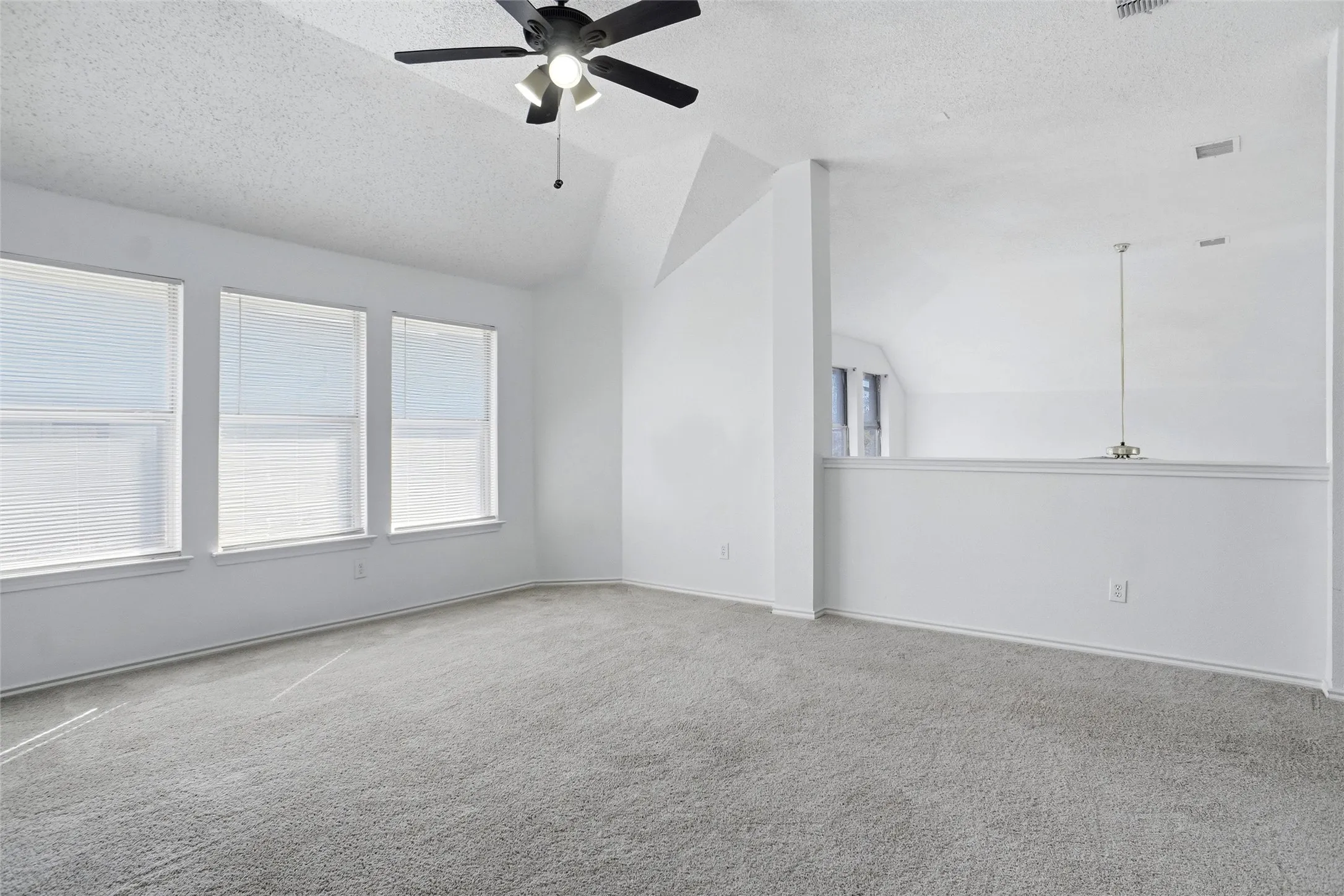 Single Family Residence For Sale in Tarrant County , 2447 Ranchview Drive, Grand Prairie, Texas 75052, 4 Bedroom, 3 Bathroom, 2 Garage spaces, 3,089 Sqft, built in 1999, mls#21403681, Real Estate Agent in Grand Prairie, Homes For Sale in Tarrant county, Homes For Sale in Grand Prairie, Realtor in Grand Prairie Texas, Real Estate Brokerage Independent Realty Texas, Luminita Cordes Realtor