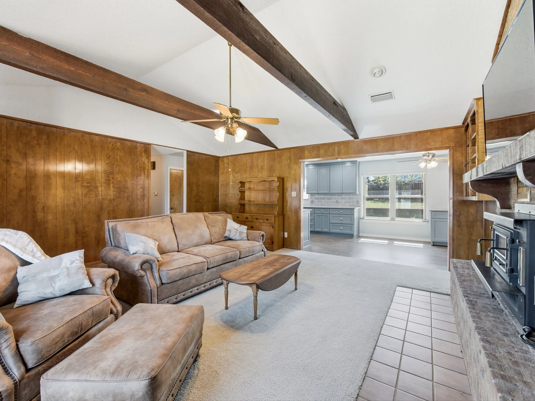 Single Family Residence For Sale in Wise County , 101 W Park Street, Decatur, Texas 76234, 3 Bedroom, 2 Bathroom, 2 Garage spaces, 1,425 Sqft, built in 1970, mls#21409476, Real Estate Agent in Decatur, Homes For Sale in Wise county, Homes For Sale in Decatur, Realtor in Decatur Texas, Real Estate Brokerage Independent Realty Texas, Luminita Cordes Realtor