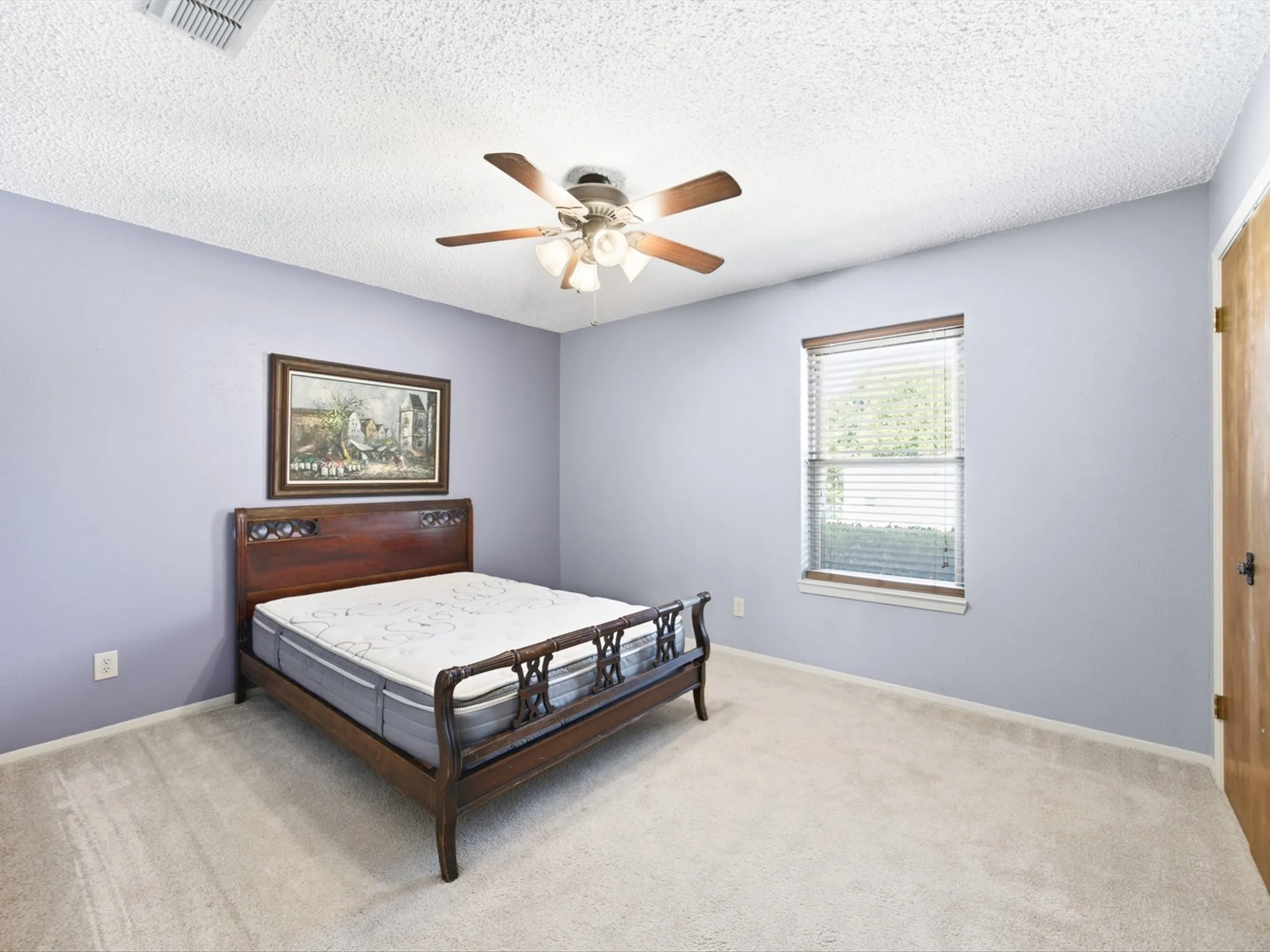 Single Family Residence For Sale in Wise County , 101 W Park Street, Decatur, Texas 76234, 3 Bedroom, 2 Bathroom, 2 Garage spaces, 1,425 Sqft, built in 1970, mls#21409476, Real Estate Agent in Decatur, Homes For Sale in Wise county, Homes For Sale in Decatur, Realtor in Decatur Texas, Real Estate Brokerage Independent Realty Texas, Luminita Cordes Realtor