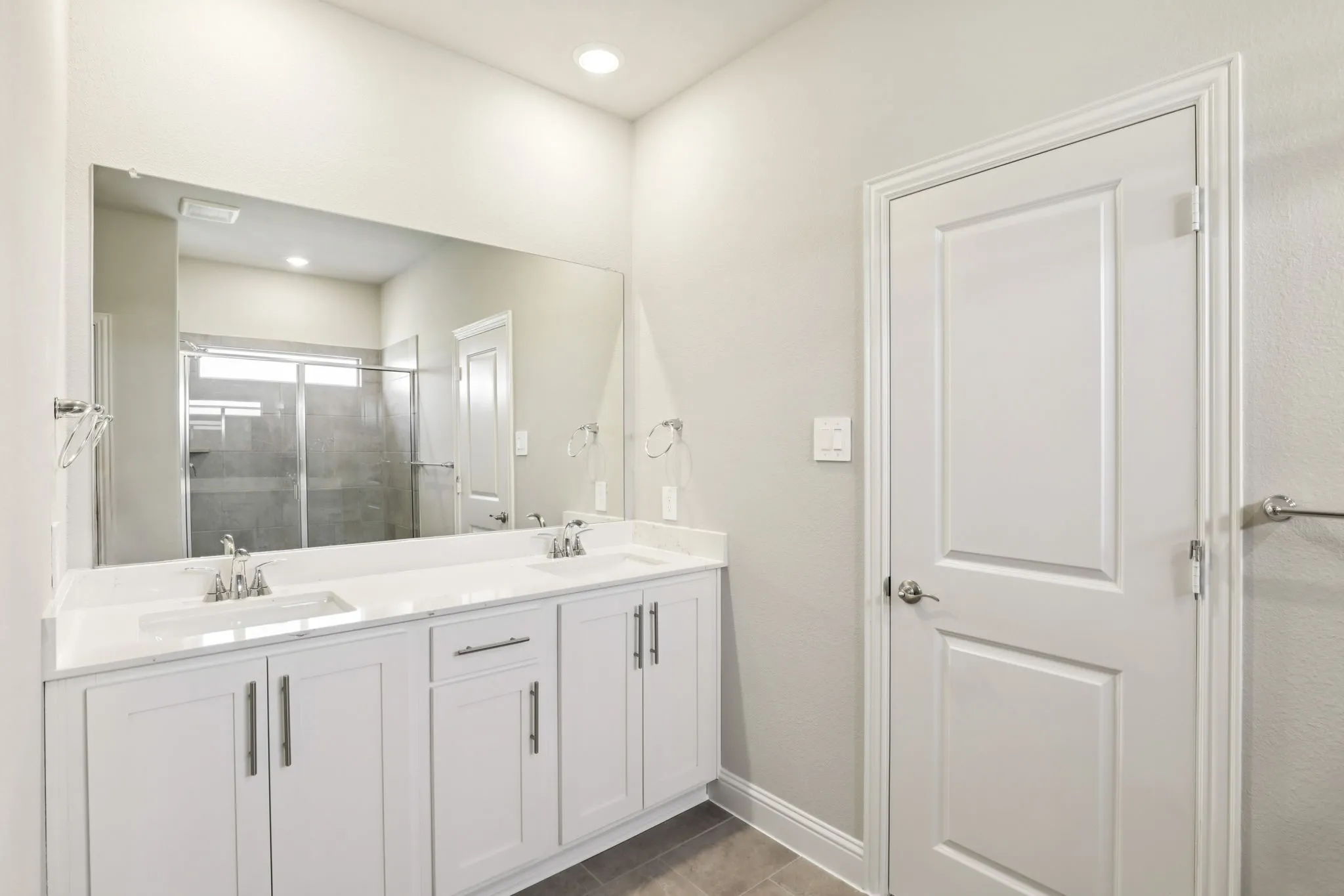 Photo is not of the actual home, but is an inspirational photo of builder’s model home and may depict options, furnishings, and/or decorator features that are not included.
