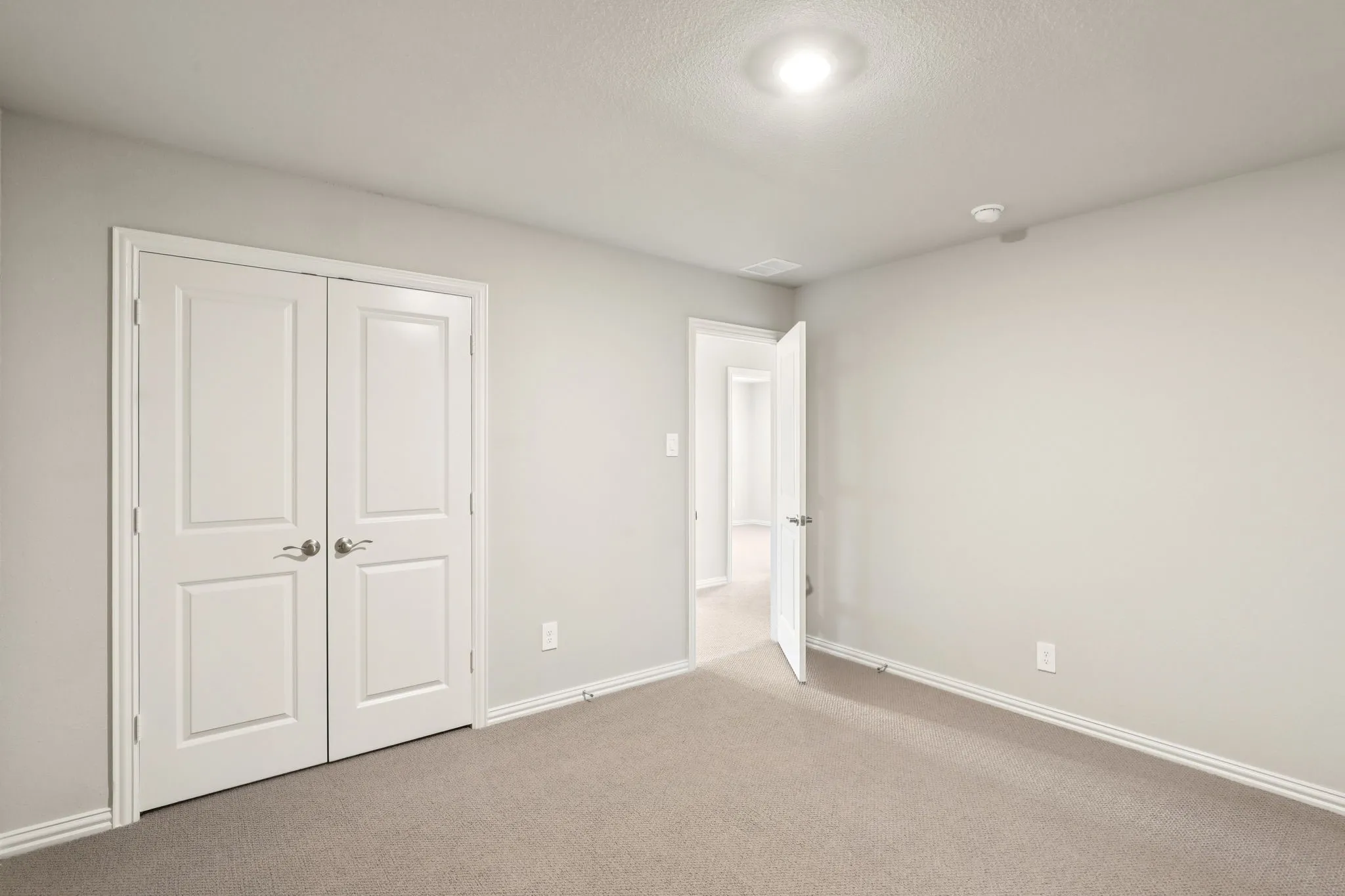 Photo is not of the actual home, but is an inspirational photo of builder’s model home and may depict options, furnishings, and/or decorator features that are not included.