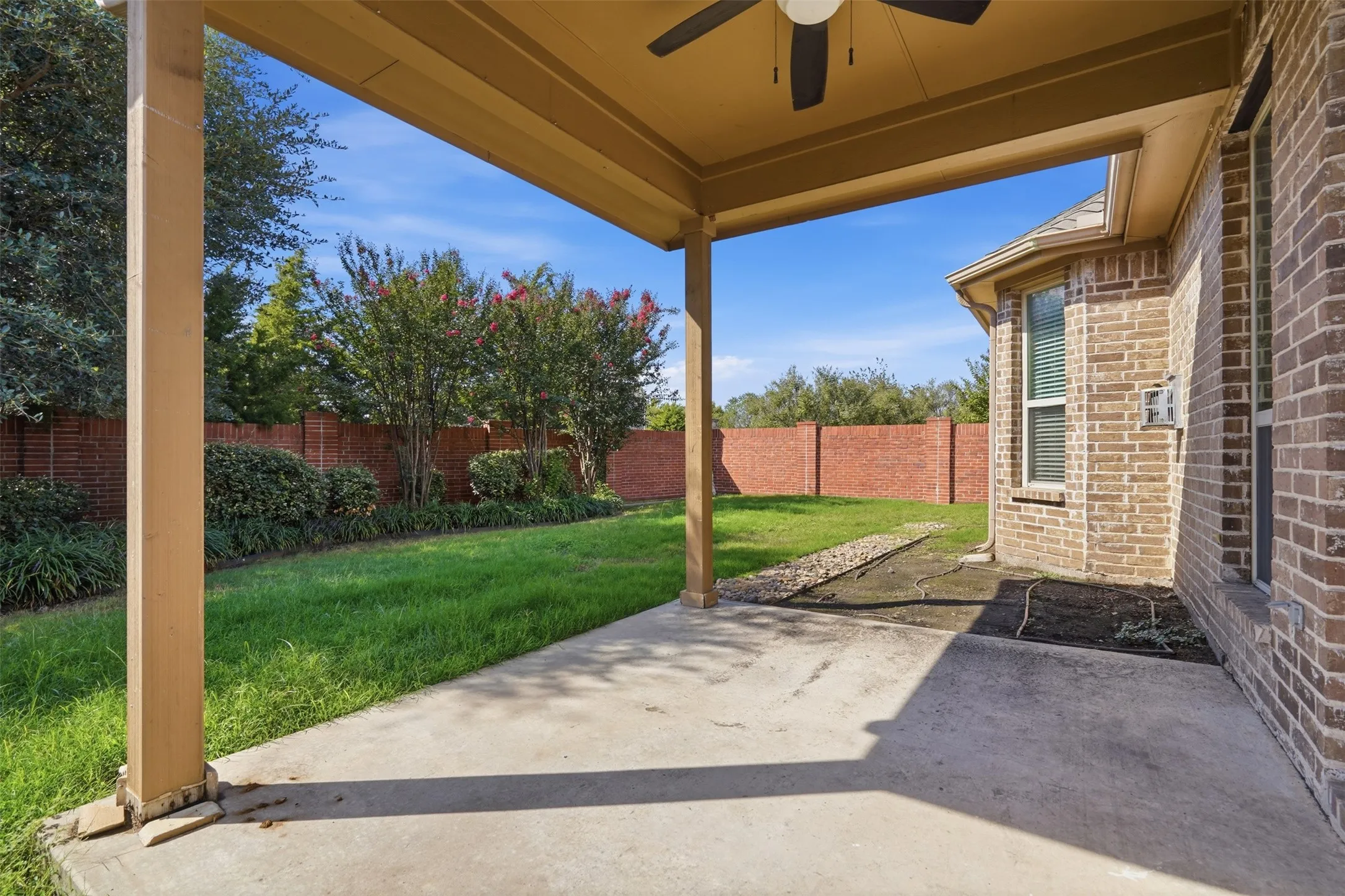 Single Family Residence For Rent in Collin County , 11809 Bertram Road, Mc Kinney, Texas 75071, 3 Bedroom, 2 Bathroom, 2 Garage spaces, 1,904 Sqft, built in 2013, mls#21409596, Real Estate Agent in Mc Kinney, Homes For Rent in Collin county, Homes For Rent in Mc Kinney, Realtor in Mc Kinney Texas, Real Estate Brokerage Independent Realty Texas, Luminita Cordes Realtor
