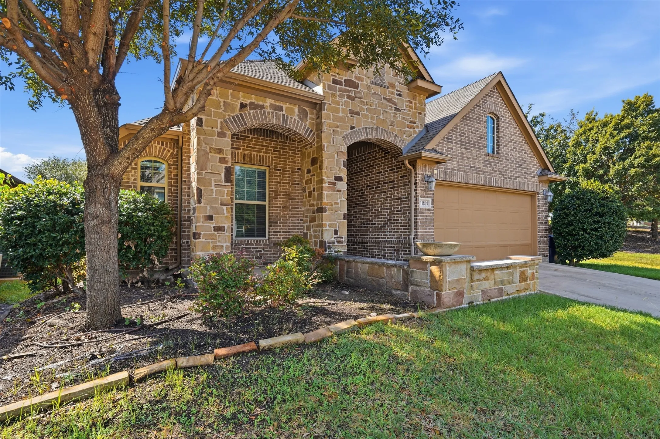 Single Family Residence For Rent in Collin County , 11809 Bertram Road, Mc Kinney, Texas 75071, 3 Bedroom, 2 Bathroom, 2 Garage spaces, 1,904 Sqft, built in 2013, mls#21409596, Real Estate Agent in Mc Kinney, Homes For Rent in Collin county, Homes For Rent in Mc Kinney, Realtor in Mc Kinney Texas, Real Estate Brokerage Independent Realty Texas, Luminita Cordes Realtor