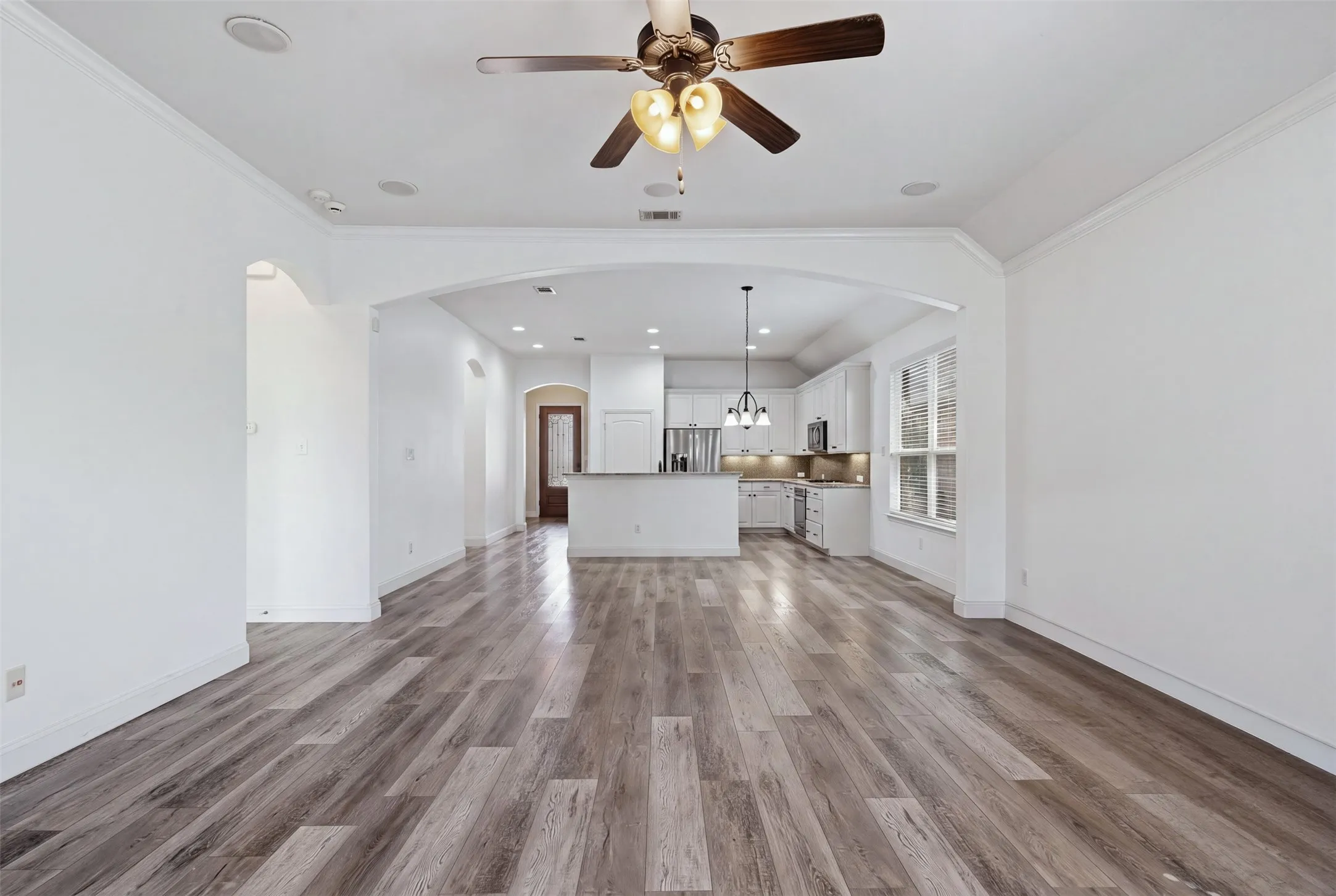 Single Family Residence For Rent in Collin County , 11809 Bertram Road, Mc Kinney, Texas 75071, 3 Bedroom, 2 Bathroom, 2 Garage spaces, 1,904 Sqft, built in 2013, mls#21409596, Real Estate Agent in Mc Kinney, Homes For Rent in Collin county, Homes For Rent in Mc Kinney, Realtor in Mc Kinney Texas, Real Estate Brokerage Independent Realty Texas, Luminita Cordes Realtor
