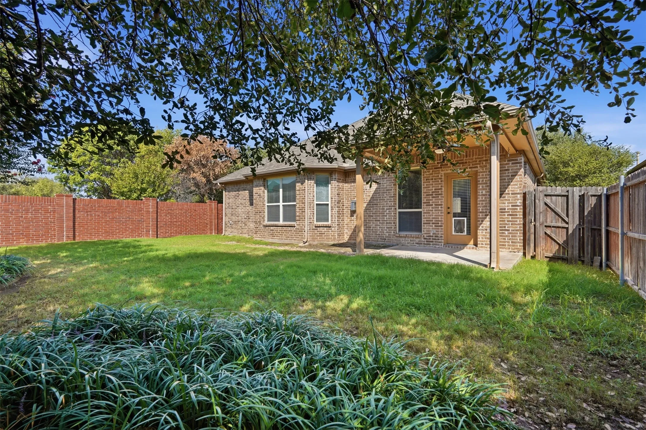 Single Family Residence For Rent in Collin County , 11809 Bertram Road, Mc Kinney, Texas 75071, 3 Bedroom, 2 Bathroom, 2 Garage spaces, 1,904 Sqft, built in 2013, mls#21409596, Real Estate Agent in Mc Kinney, Homes For Rent in Collin county, Homes For Rent in Mc Kinney, Realtor in Mc Kinney Texas, Real Estate Brokerage Independent Realty Texas, Luminita Cordes Realtor