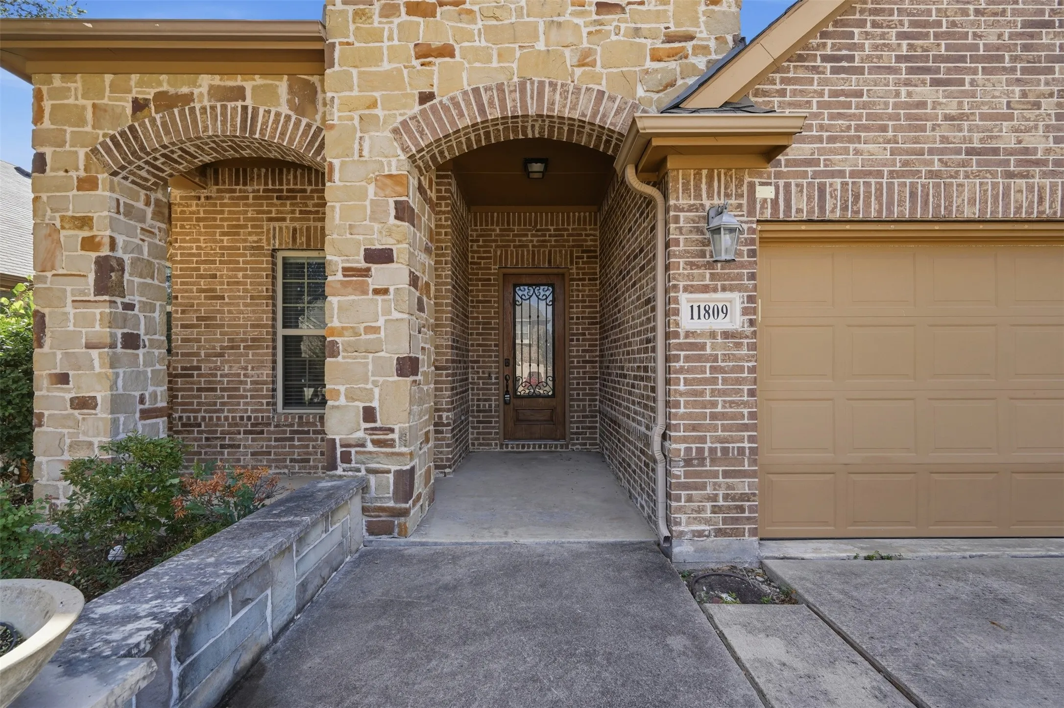 Single Family Residence For Rent in Collin County , 11809 Bertram Road, Mc Kinney, Texas 75071, 3 Bedroom, 2 Bathroom, 2 Garage spaces, 1,904 Sqft, built in 2013, mls#21409596, Real Estate Agent in Mc Kinney, Homes For Rent in Collin county, Homes For Rent in Mc Kinney, Realtor in Mc Kinney Texas, Real Estate Brokerage Independent Realty Texas, Luminita Cordes Realtor