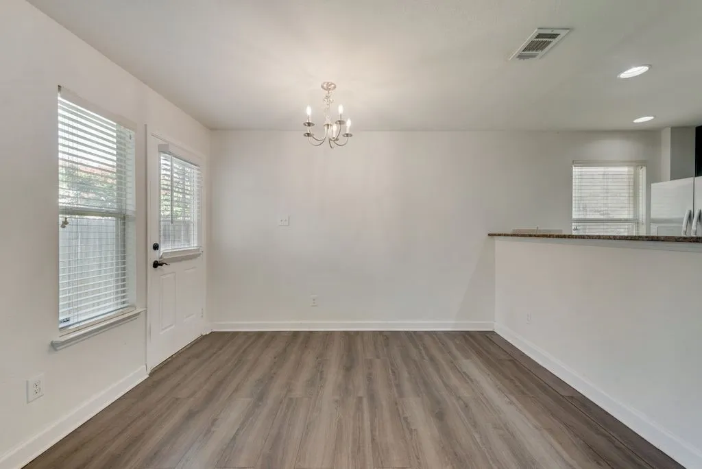 Single Family Residence For Rent in Tarrant County , 8809 Valley River Drive, Fort Worth, Texas 76244, 3 Bedroom, 2 Bathroom, 2 Garage spaces, 1,296 Sqft, built in 2010, mls#21409521, Real Estate Agent in Fort Worth, Homes For Rent in Tarrant county, Homes For Rent in Fort Worth, Realtor in Fort Worth Texas, Real Estate Brokerage Independent Realty Texas, Luminita Cordes Realtor