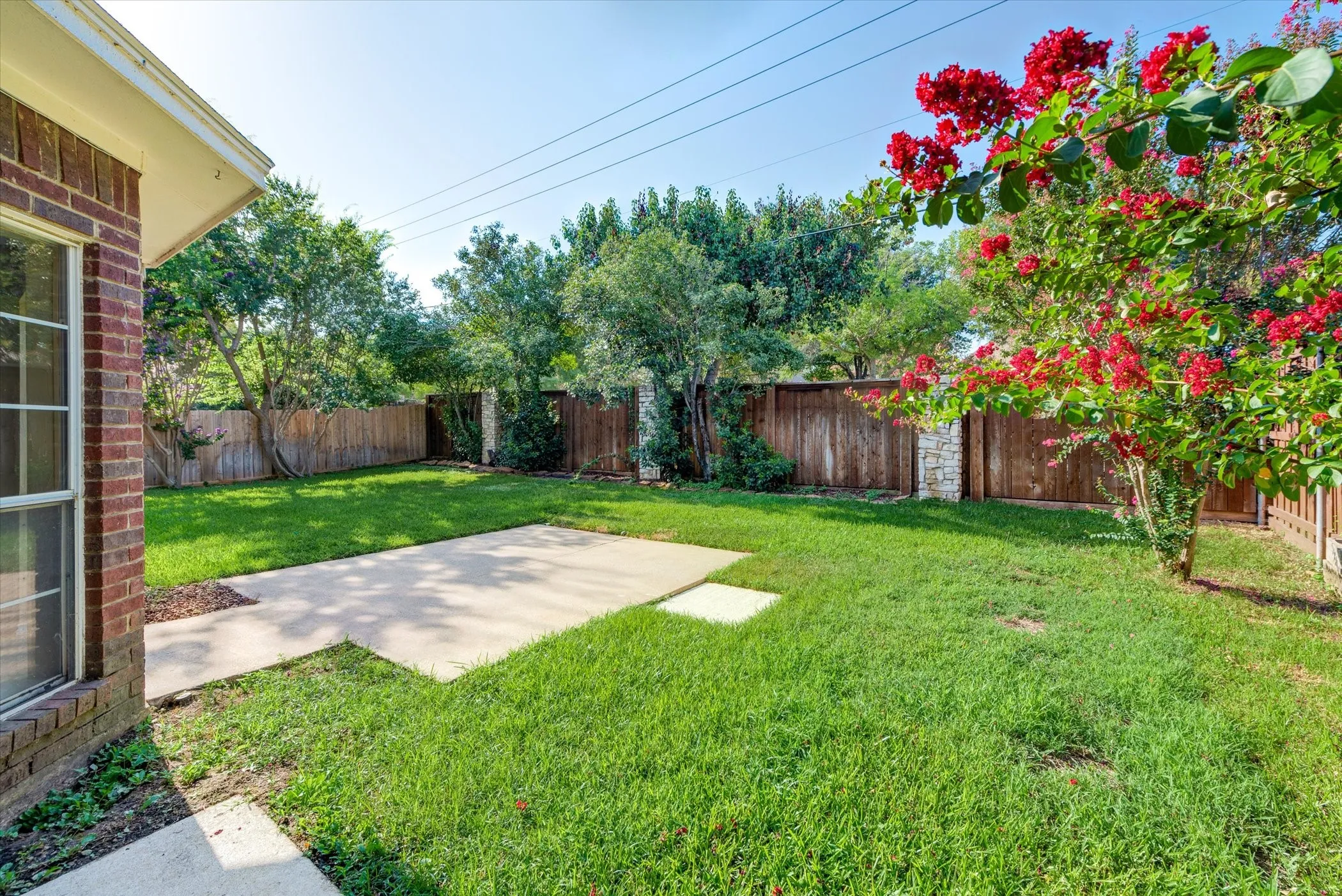 Single Family Residence For Rent in Tarrant County , 3322 Bridlewood Drive, Grapevine, Texas 76051, 4 Bedroom, 3 Bathroom, 2 Garage spaces, 2,793 Sqft, built in 1988, mls#21407892, Real Estate Agent in Grapevine, Homes For Rent in Tarrant county, Homes For Rent in Grapevine, Realtor in Grapevine Texas, Real Estate Brokerage Independent Realty Texas, Luminita Cordes Realtor